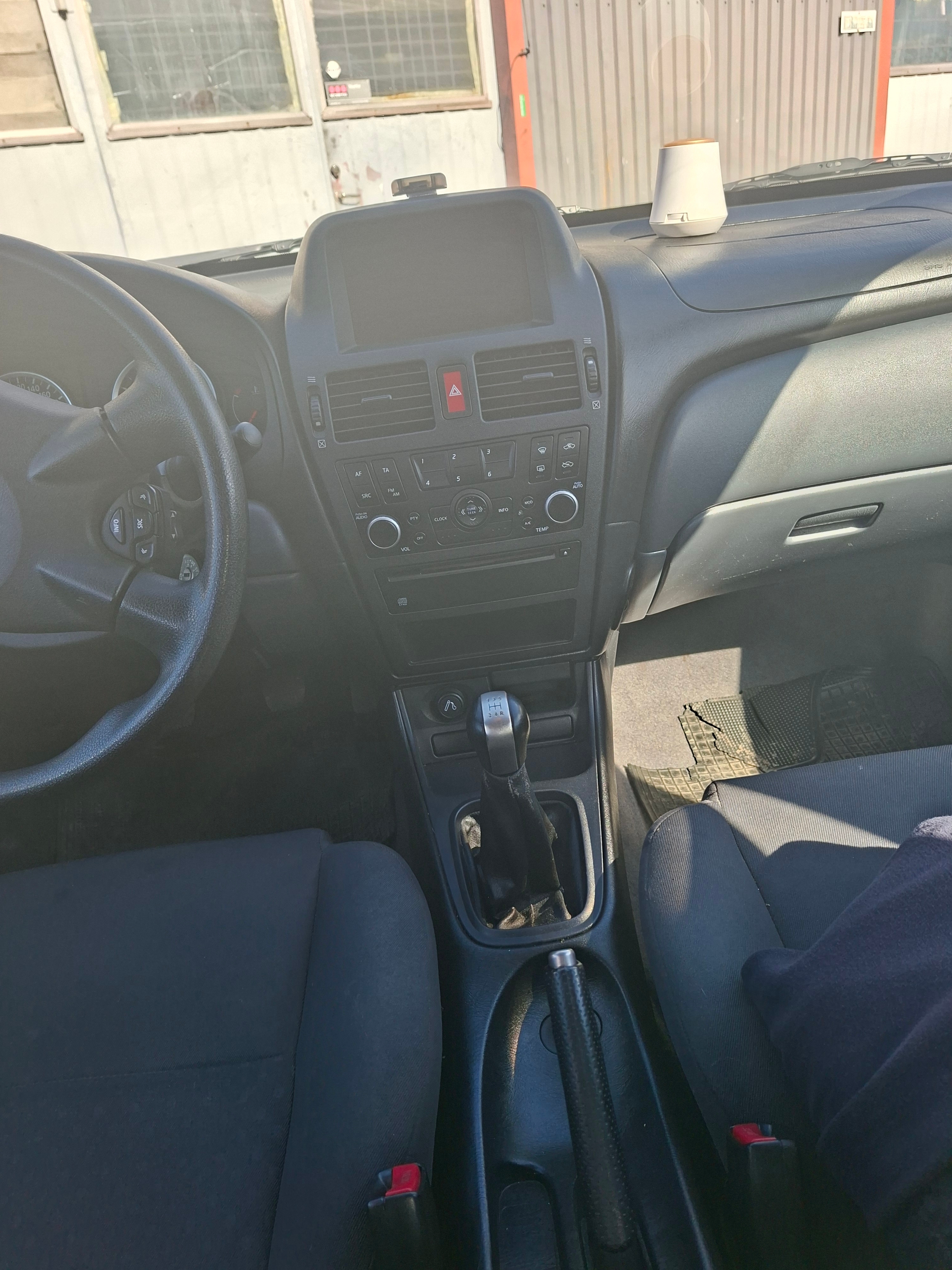 Nissan Almera Sedan 1.5 Manuell 2006, bild 3/10