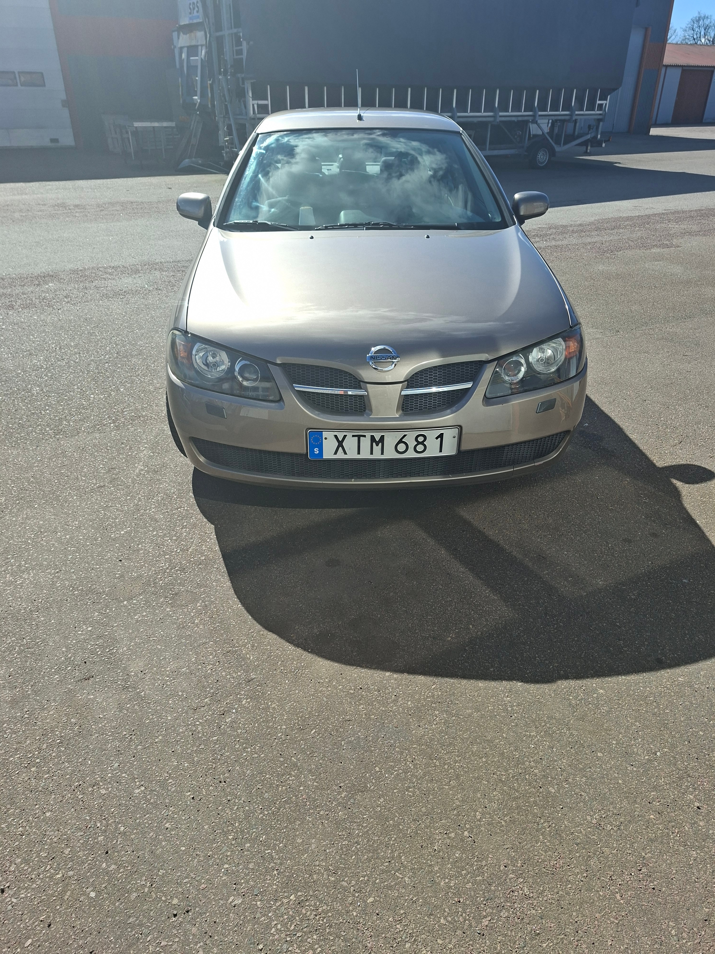 Nissan Almera Sedan 1.5 Manuell 2006, bild 5/10