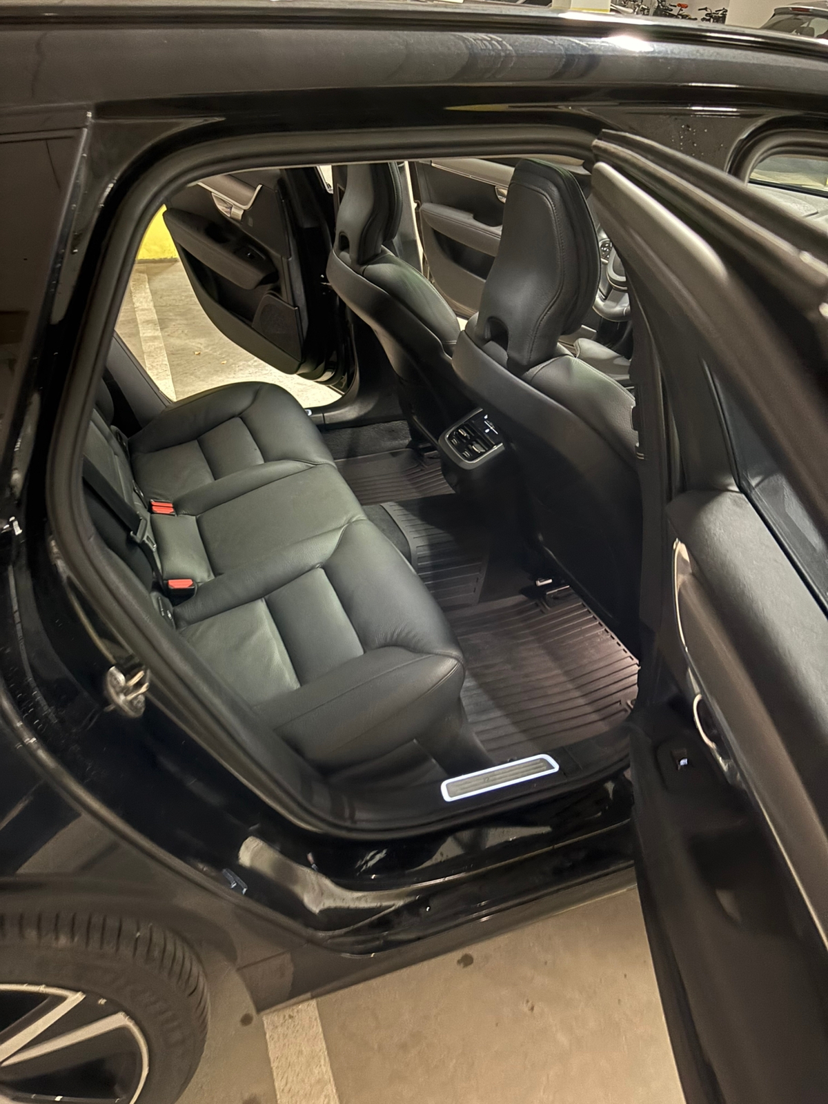 Volvo V90 B4 Diesel Dark Plus/AWD 2023, kuva 7/10