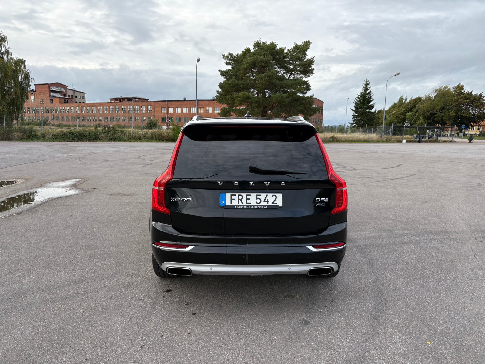 Volvo XC90 7-seater D5 AWD Geartronic 2016, photo 4/10
