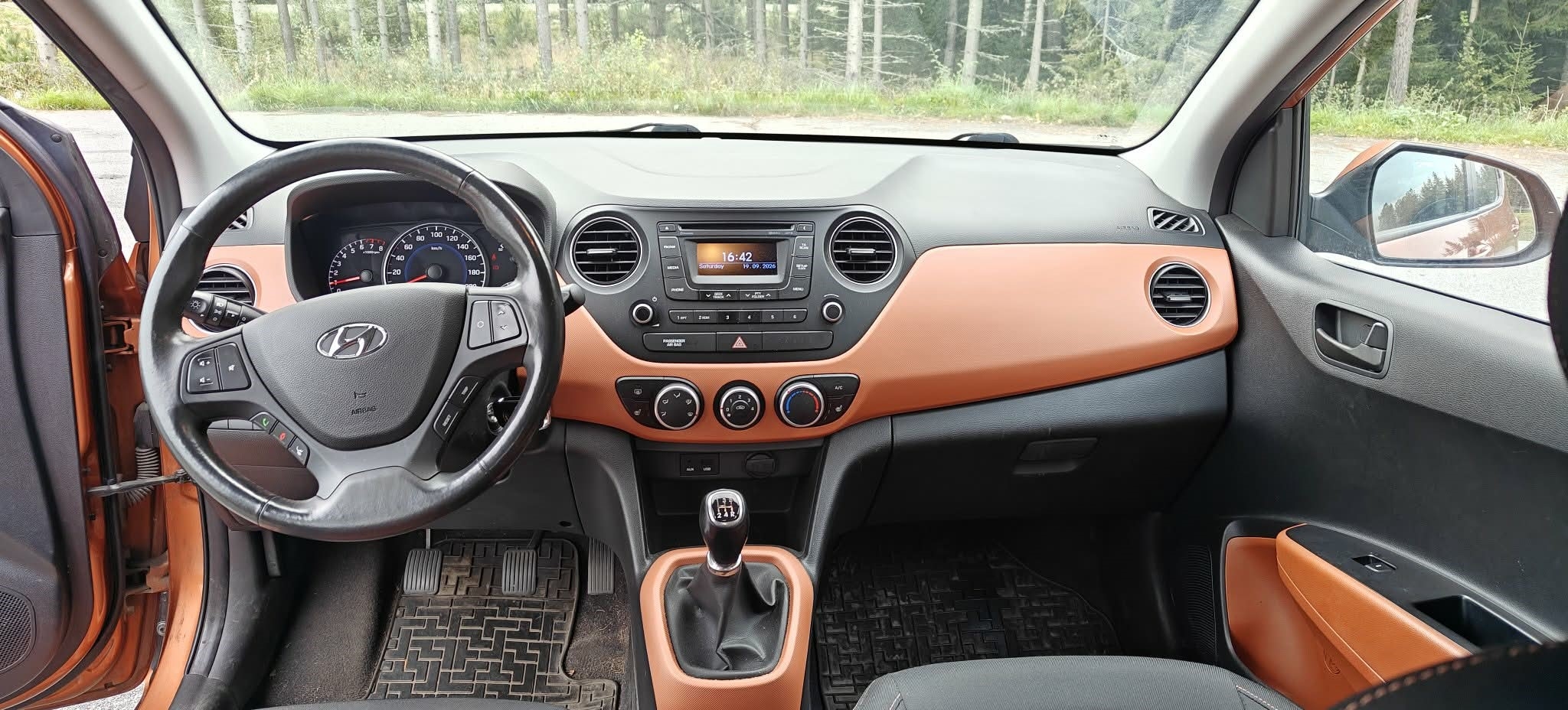 Hyundai i10 1.0 Manuell 2014, bild 7/10