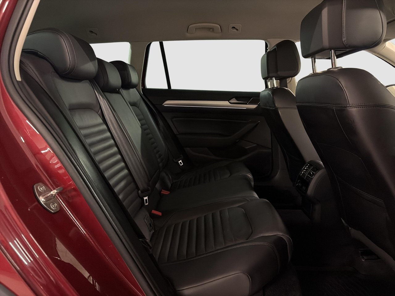Volkswagen Passat 2016, bild 6/10