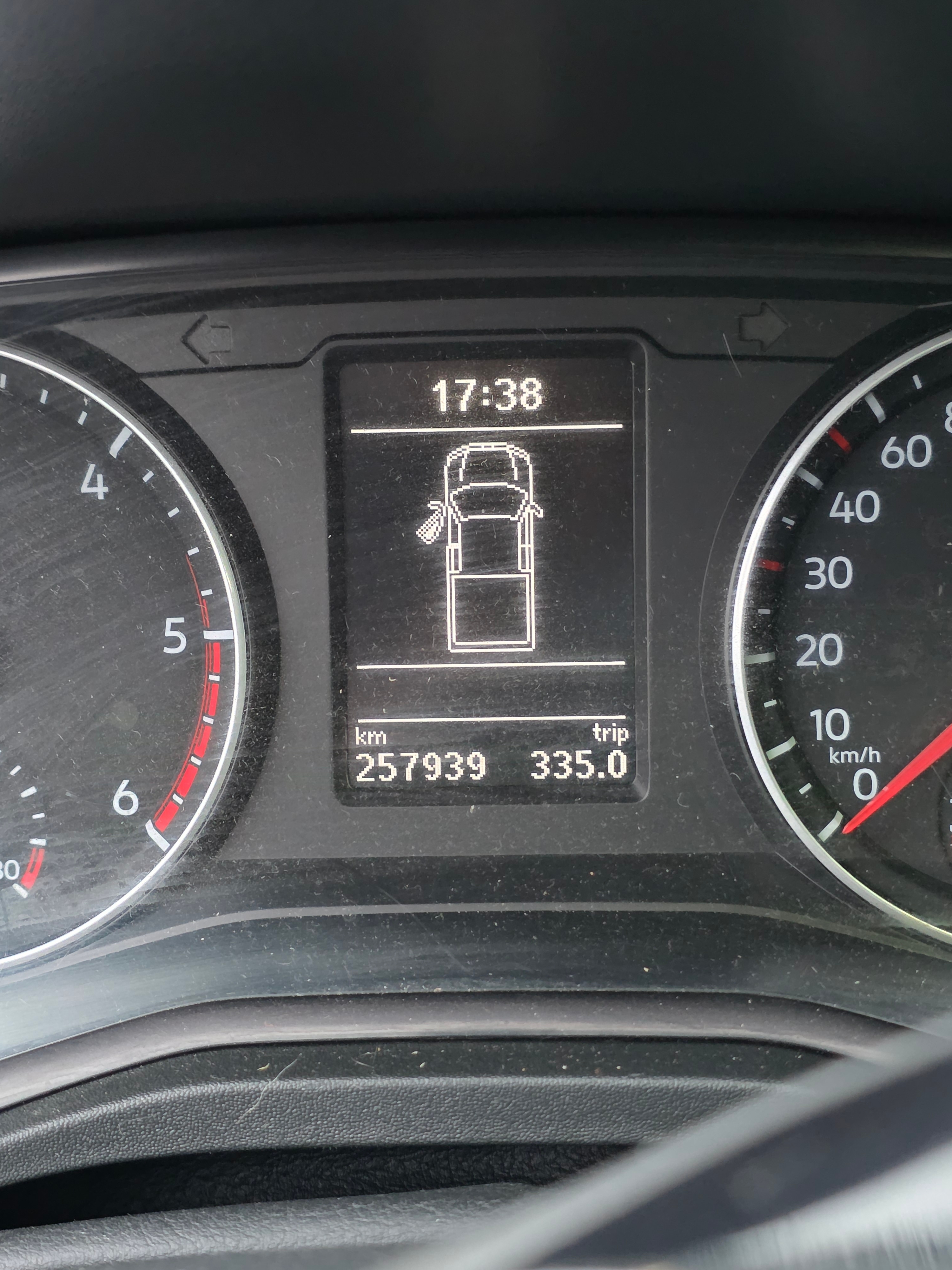 Volkswagen Amarok 2018, bild 2/9