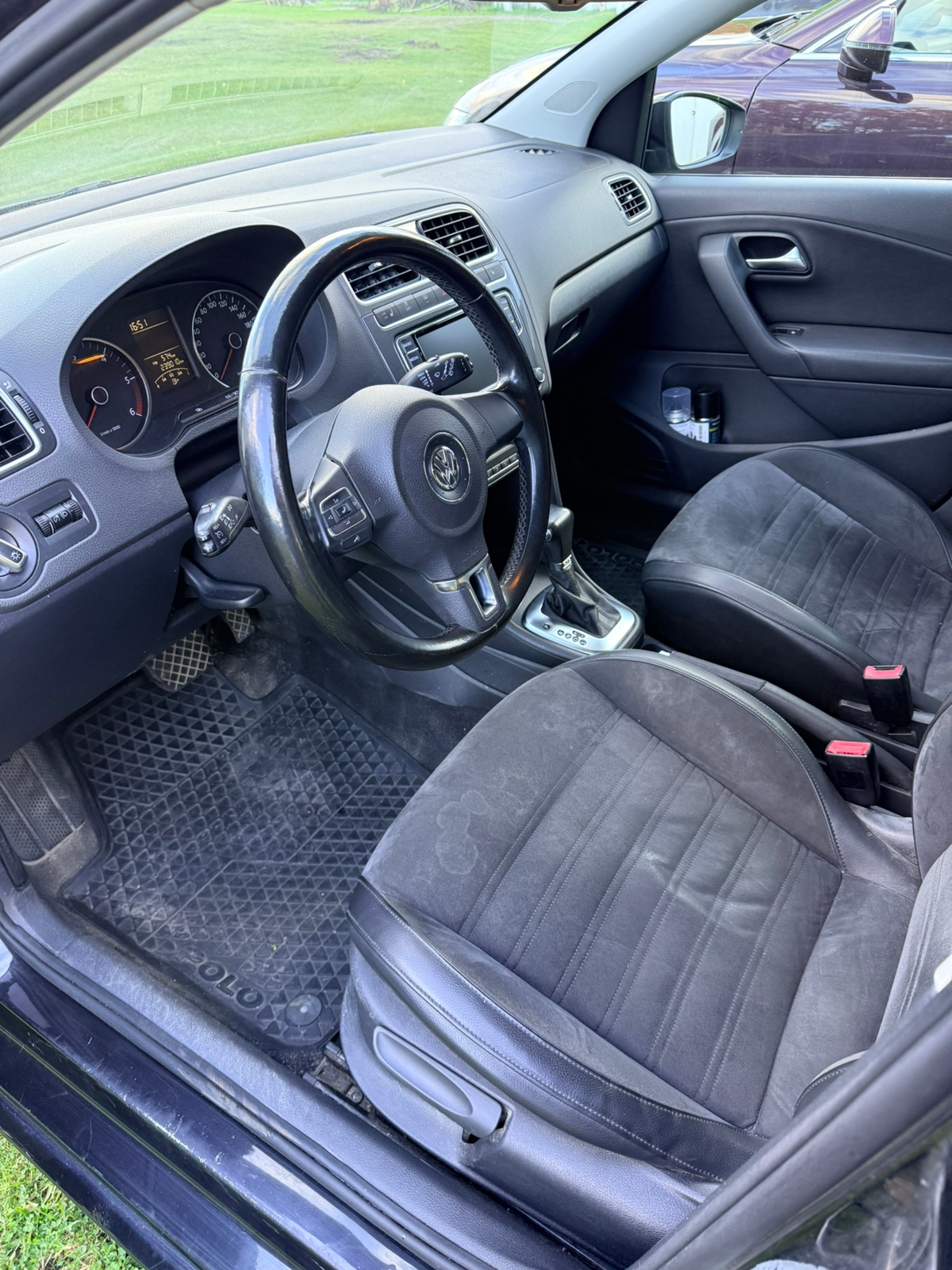 Volkswagen Polo 2010, bild 5/6