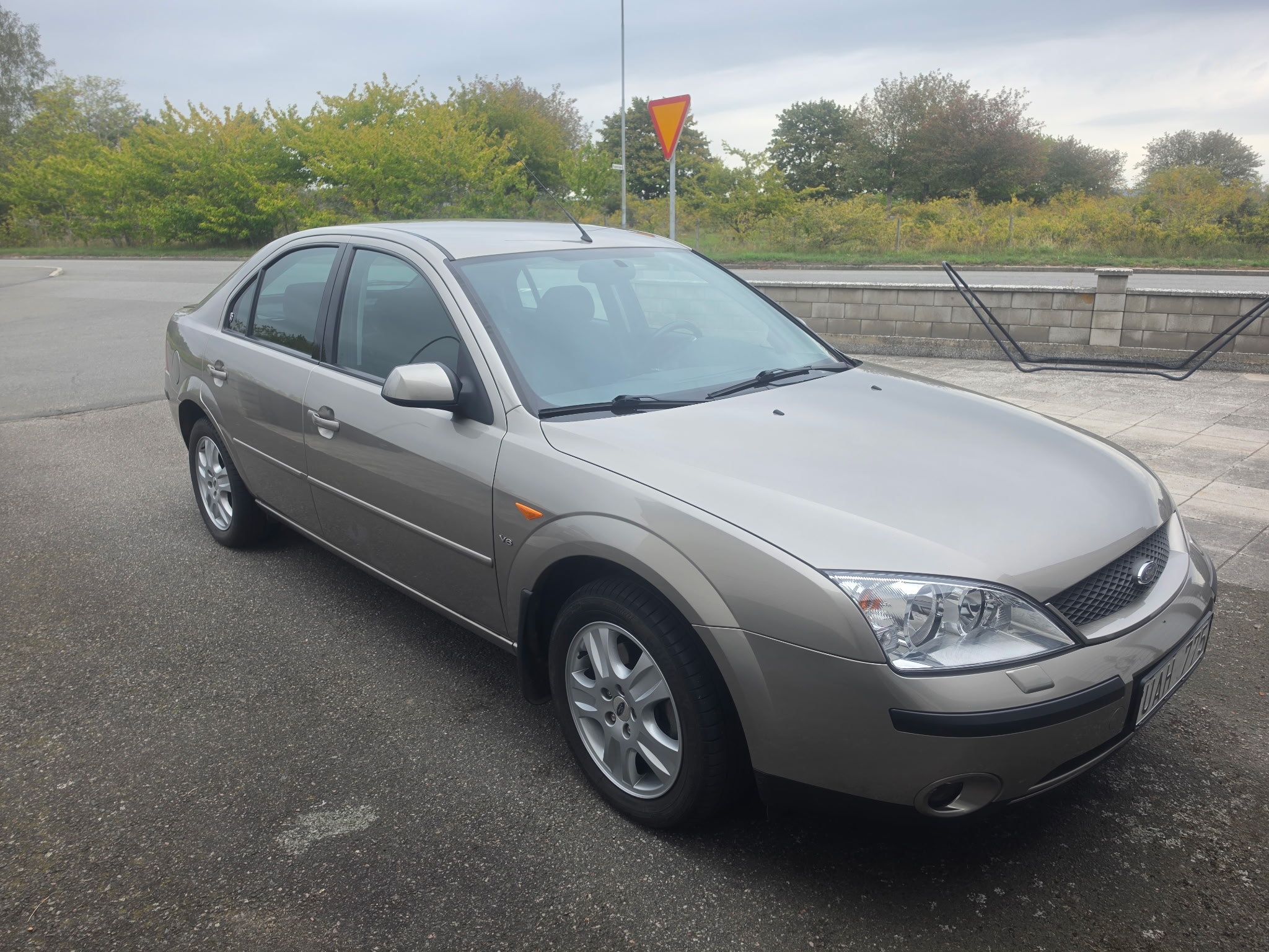 Ford Mondeo 2003, kuva 3/10
