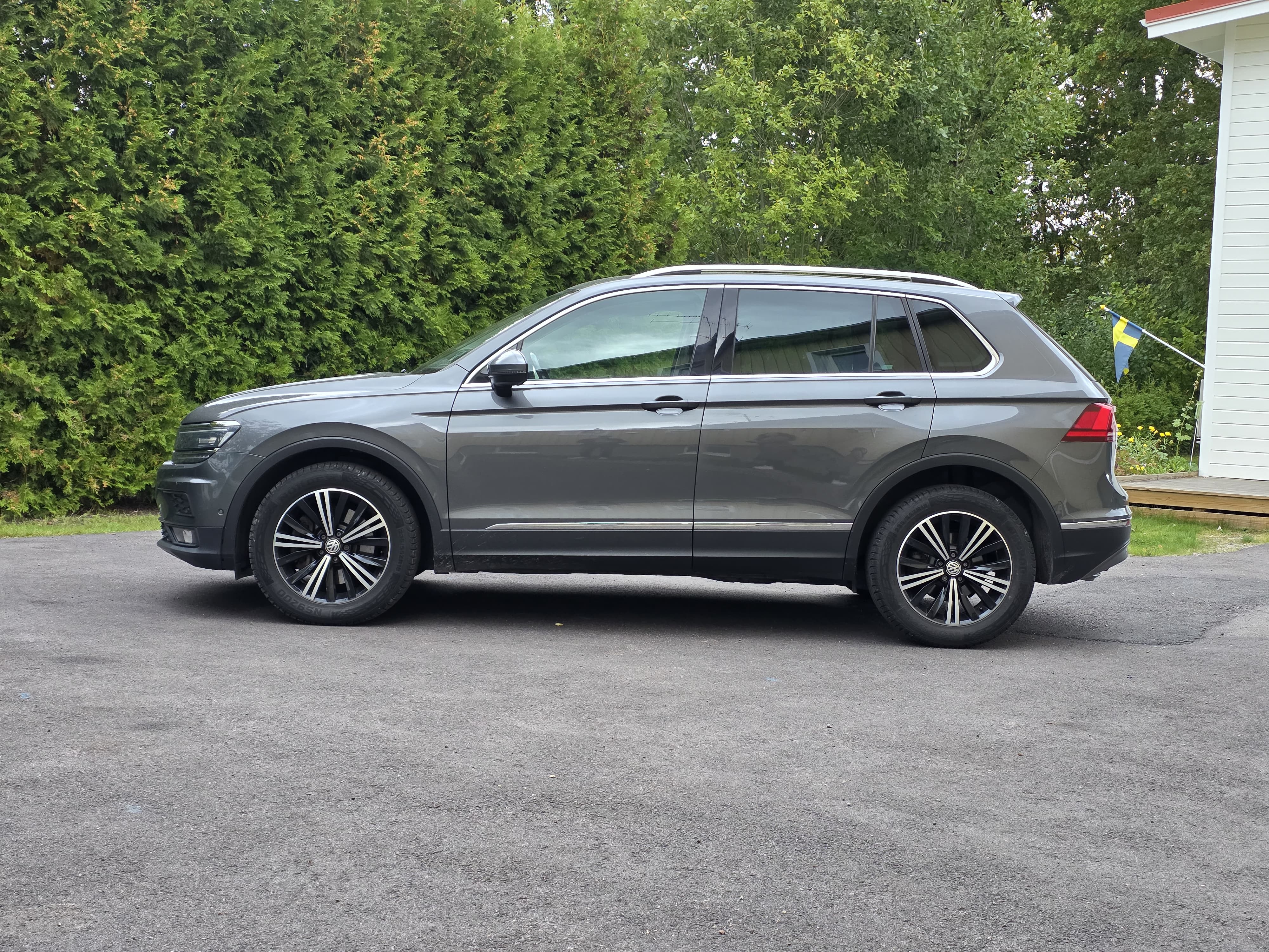 Volkswagen Tiguan 2018, bild 3/5