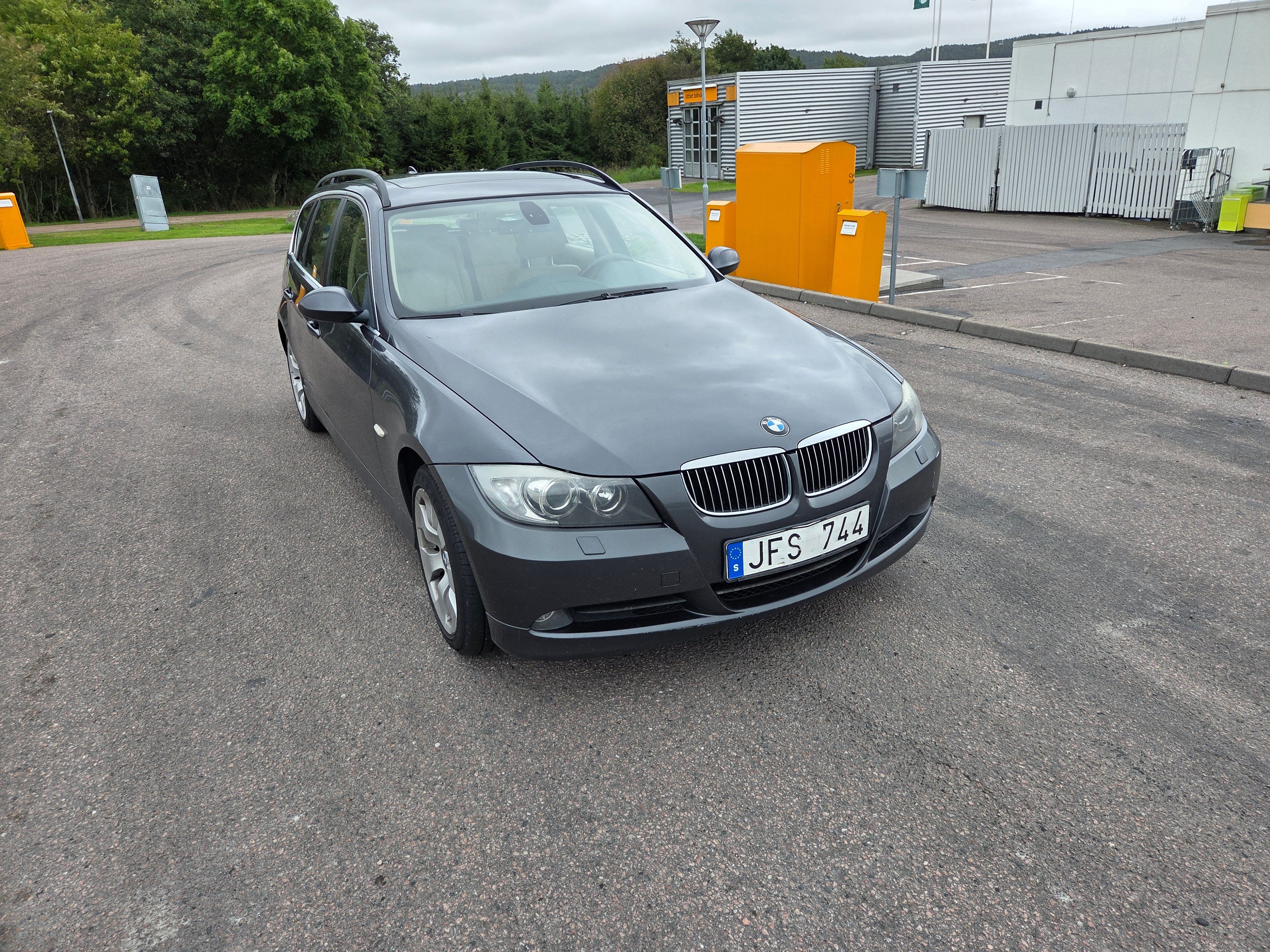 BMW 325