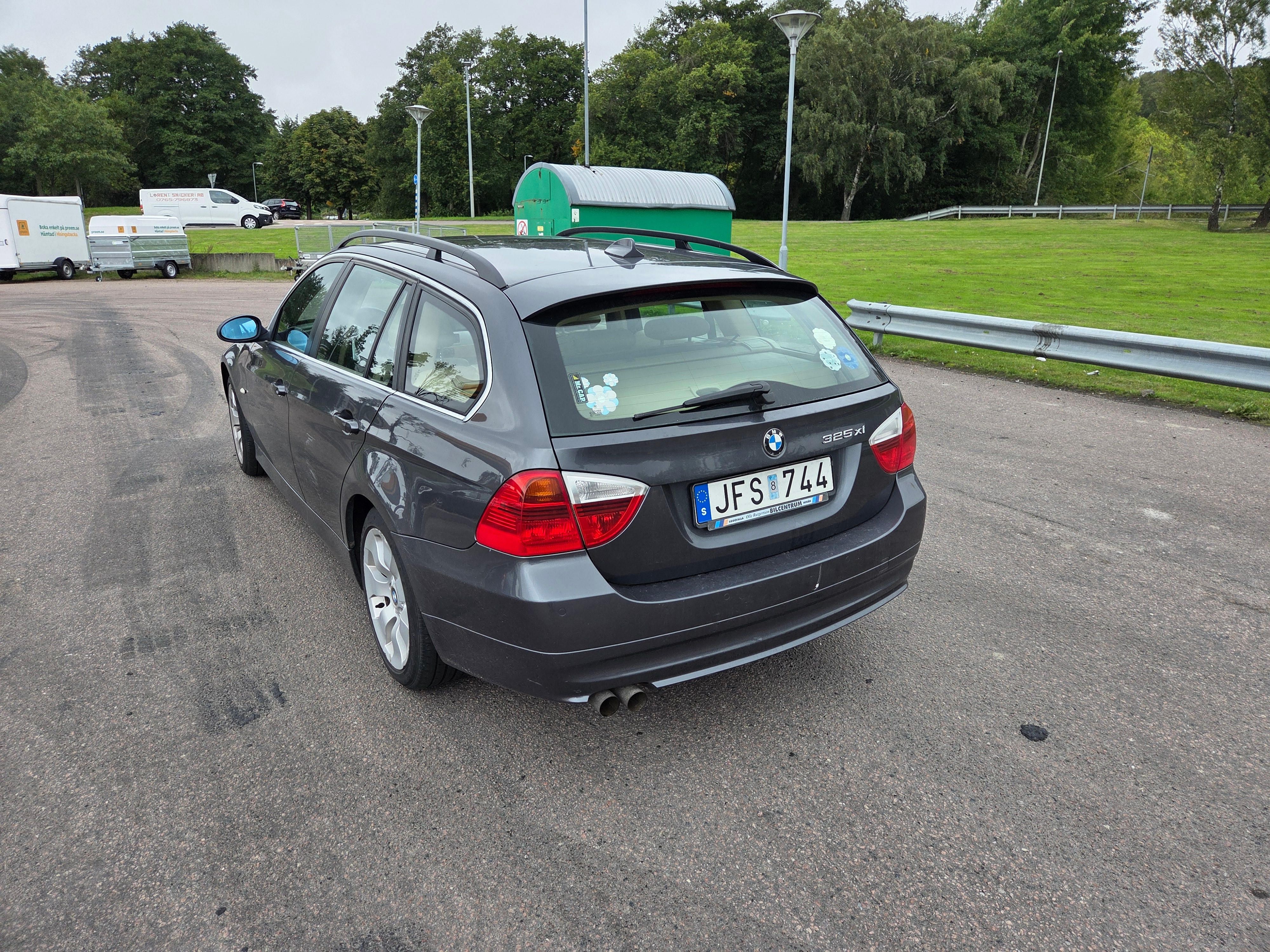 BMW 325 Xi Touring Manuell 2007, kuva 2/5