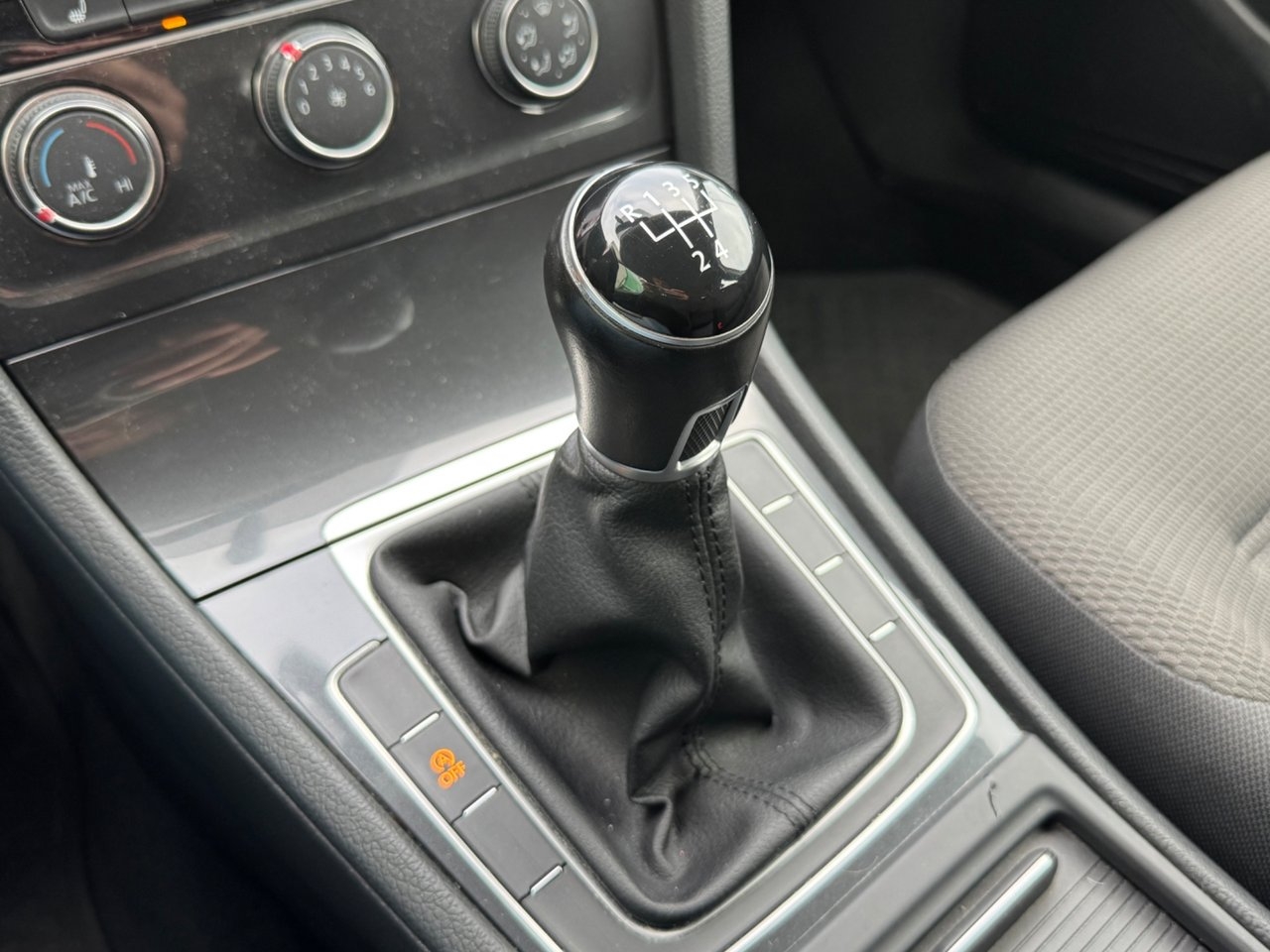 Volkswagen Golf 2018, bild 6/10