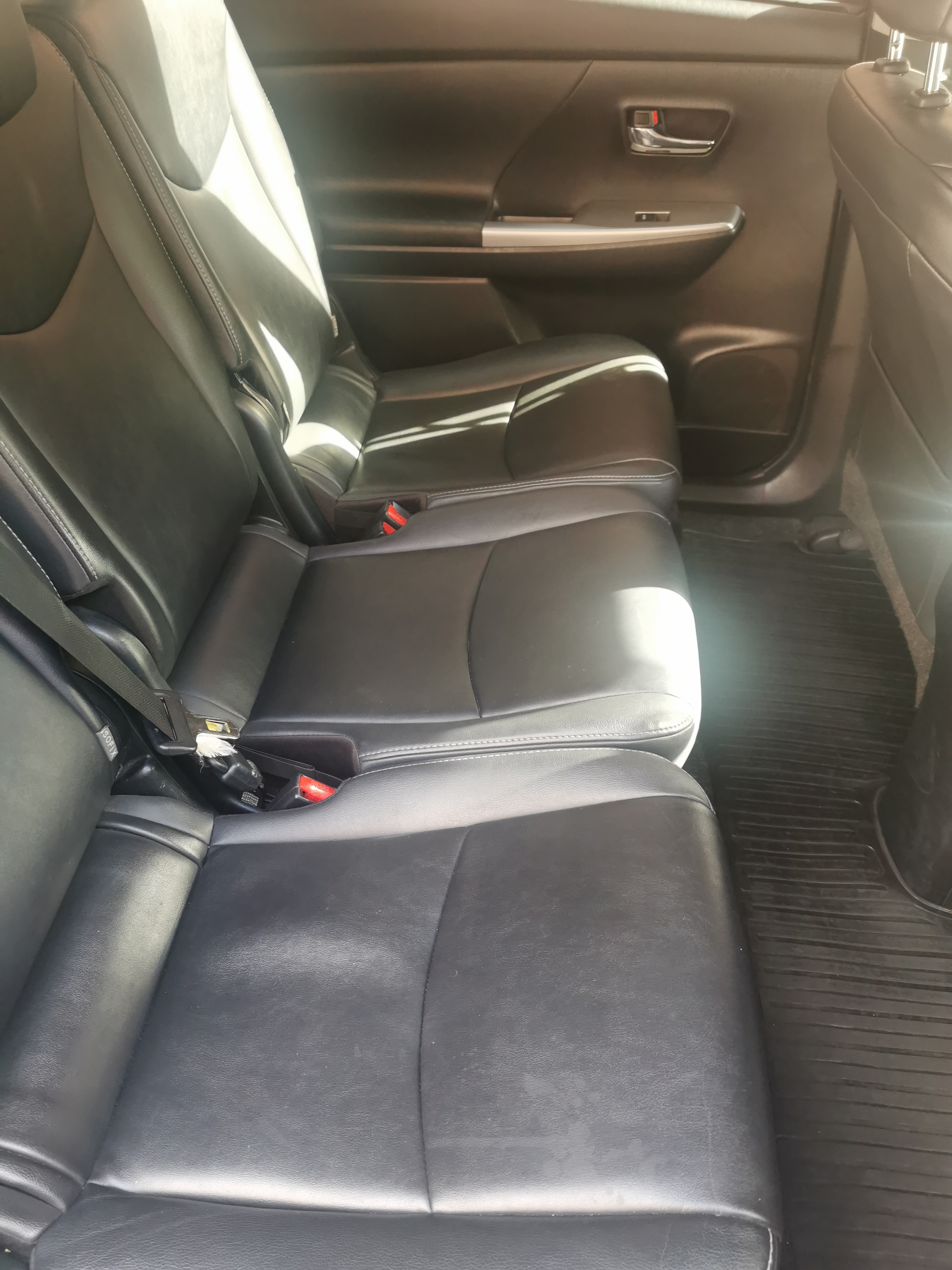 Toyota Prius+ Hybrid CVT 2020, photo 3/6
