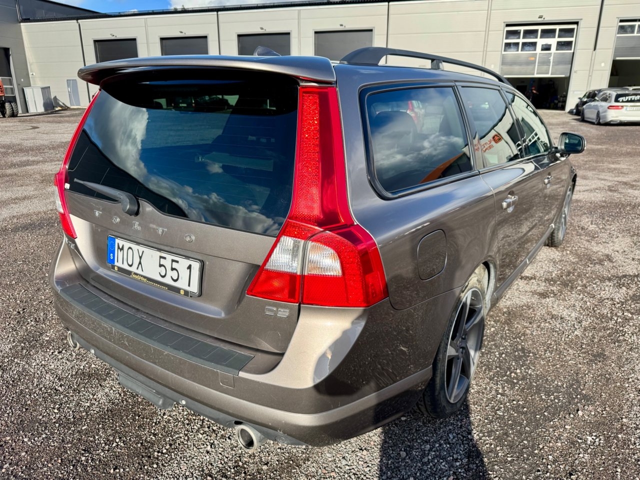 Volvo V70 2012, kuva 6/10