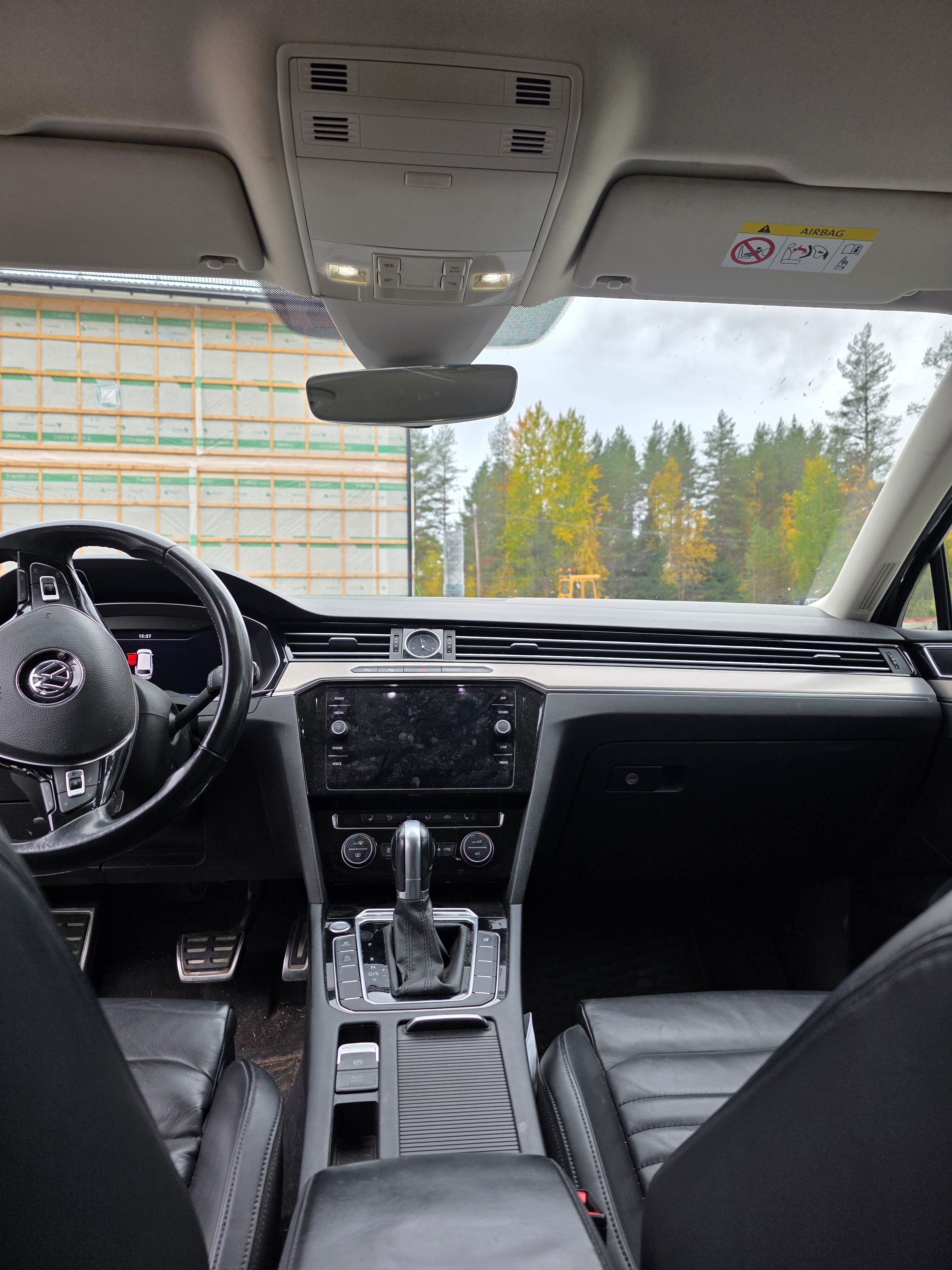 Volkswagen Passat 2018, bild 2/3