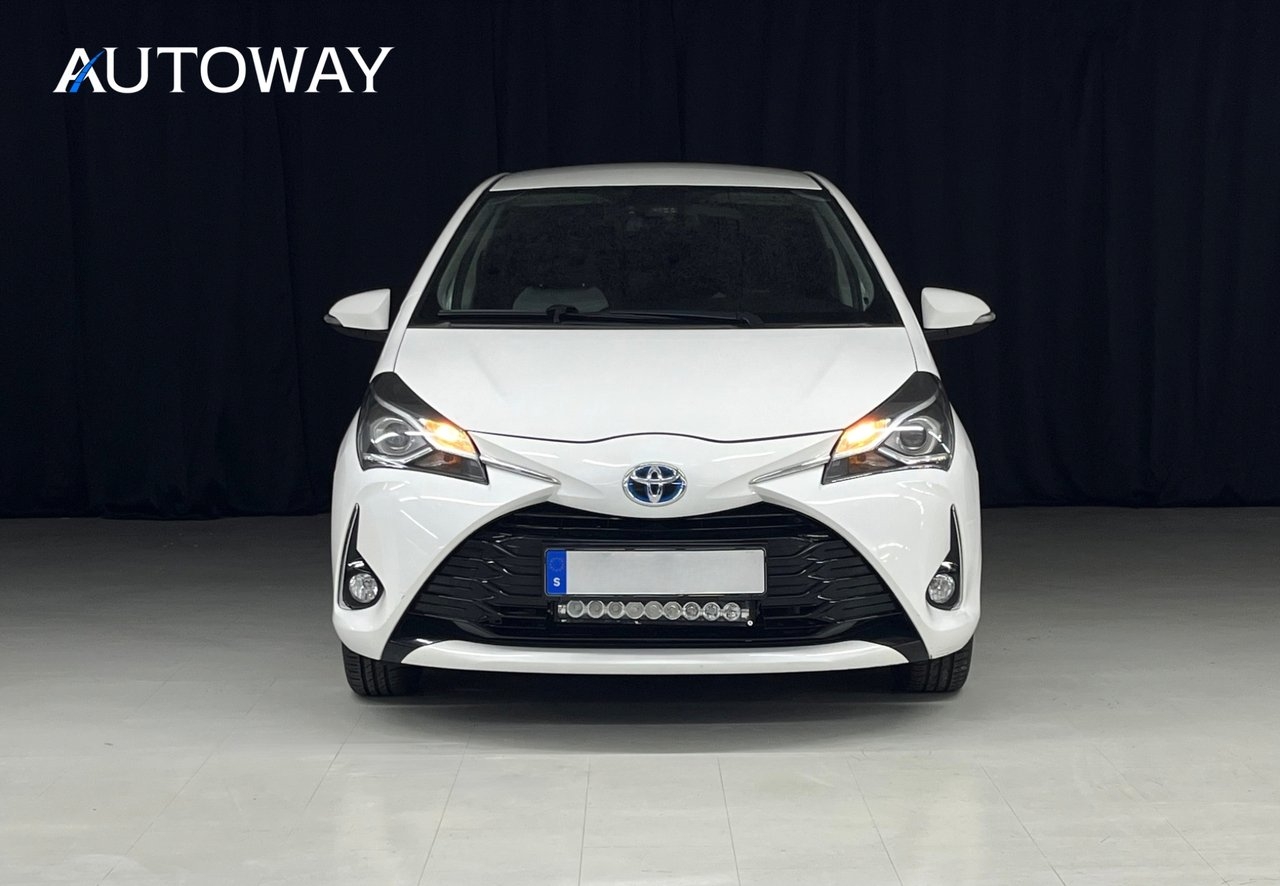 Toyota Yaris Hybrid e-CVT Active 2019, bild 2/22