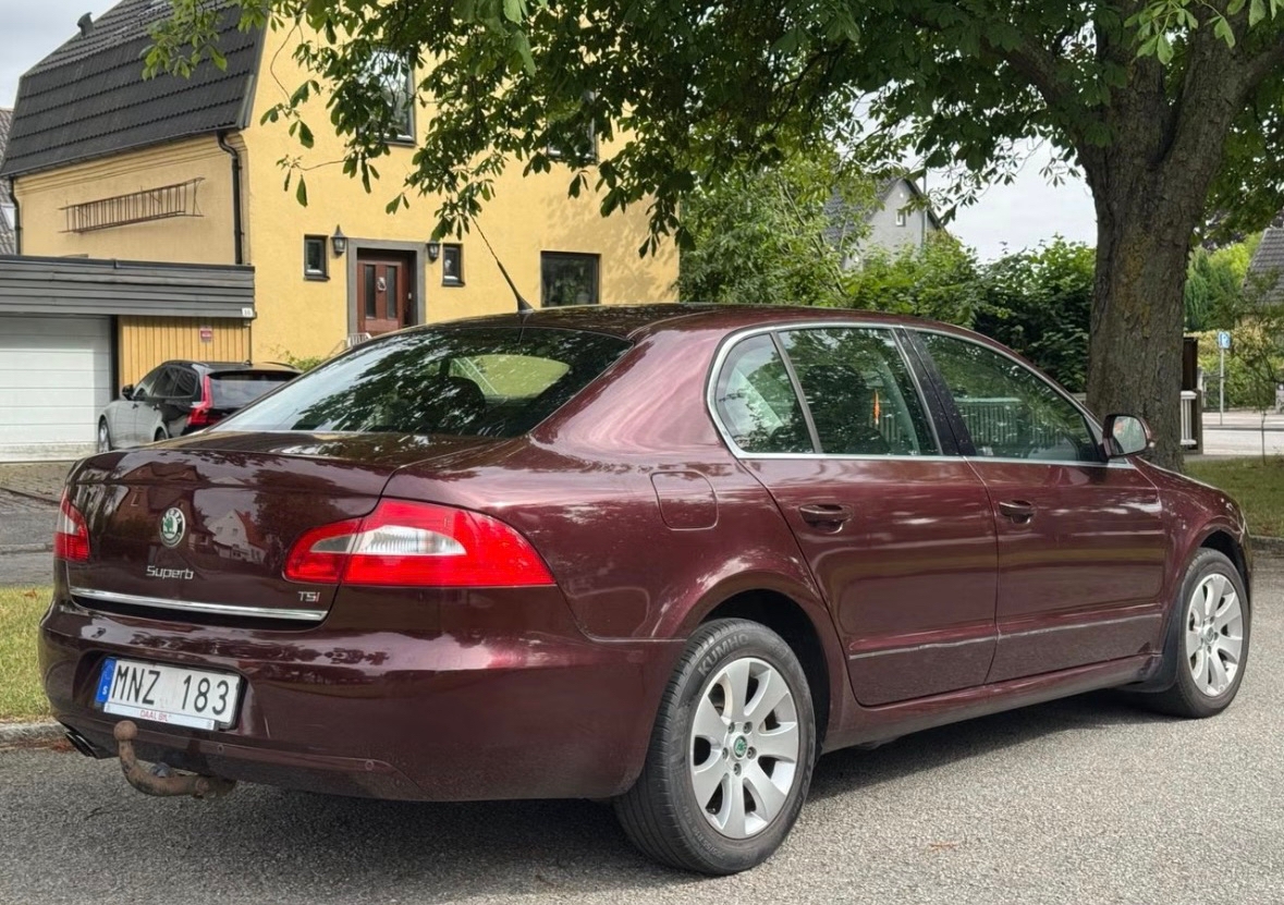 Skoda Superb 1.8 TSI DSG Sekventiell 2010, bild 6/10