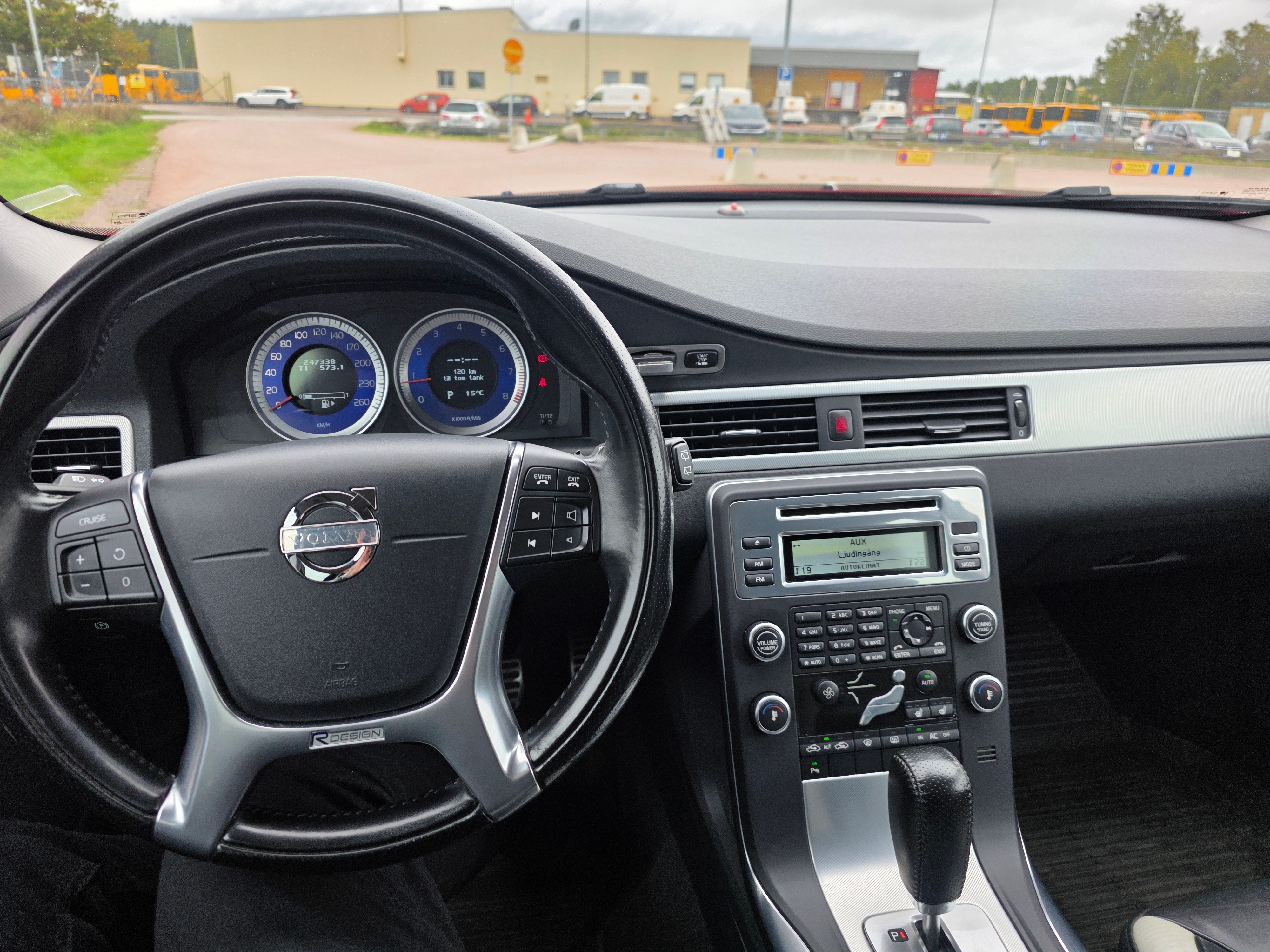 Volvo V70 T4 Powershift 2011, kuva 6/7