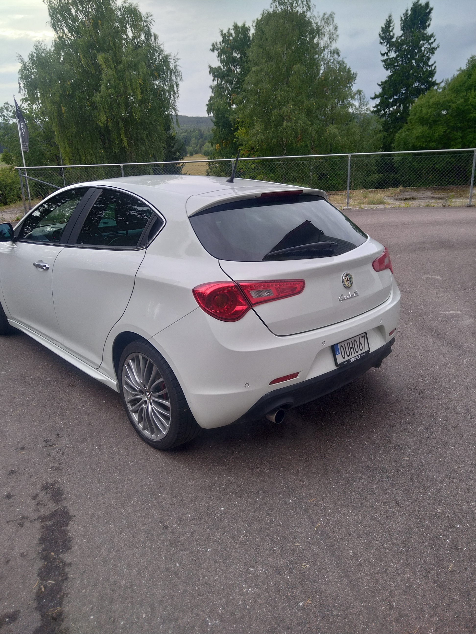 Alfa Romeo Giulietta 2011, bild 6/8