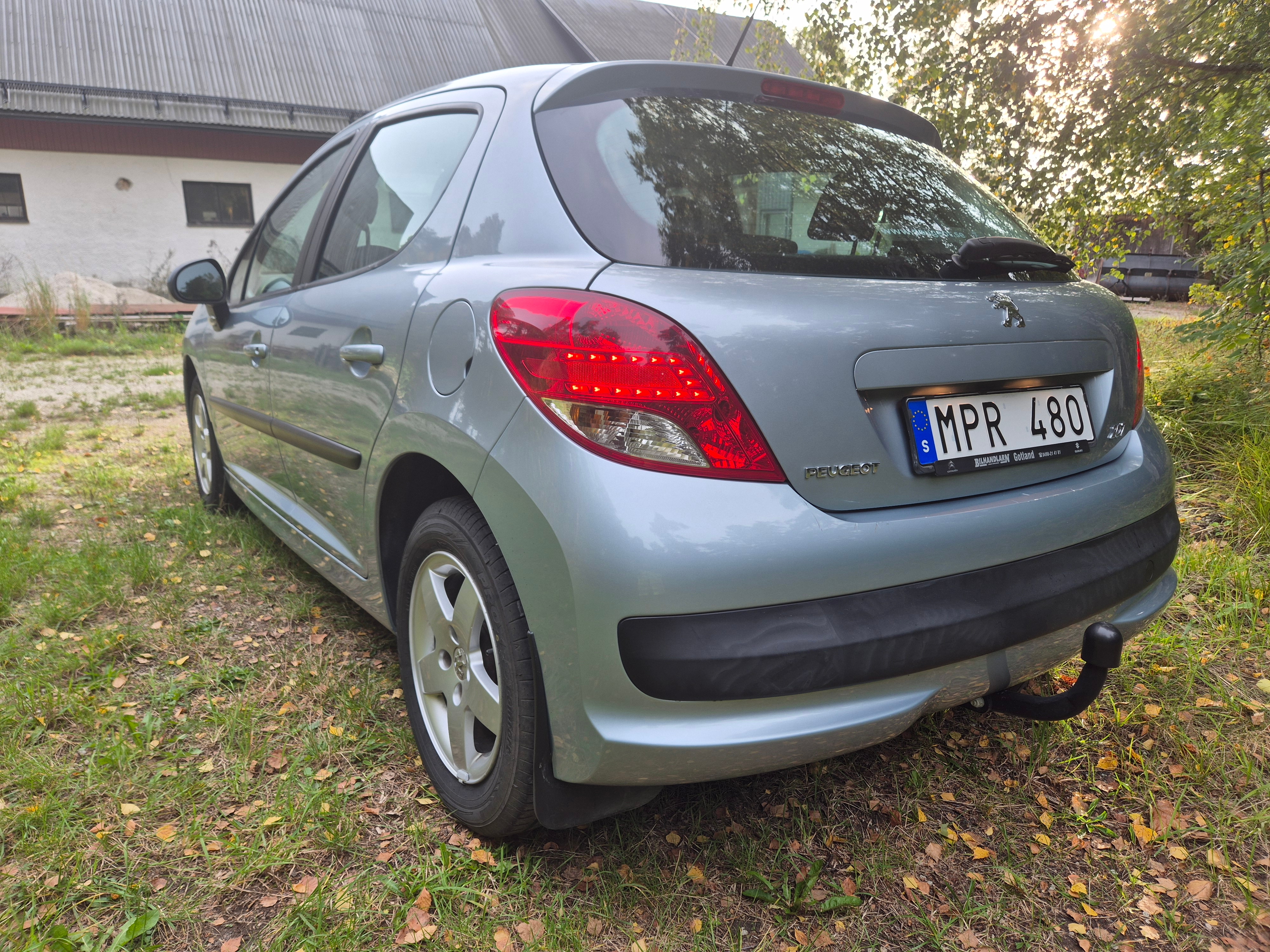 Peugeot 207 5-dörrar 1.6 HDi FAP Manuell 2010, bild 3/10