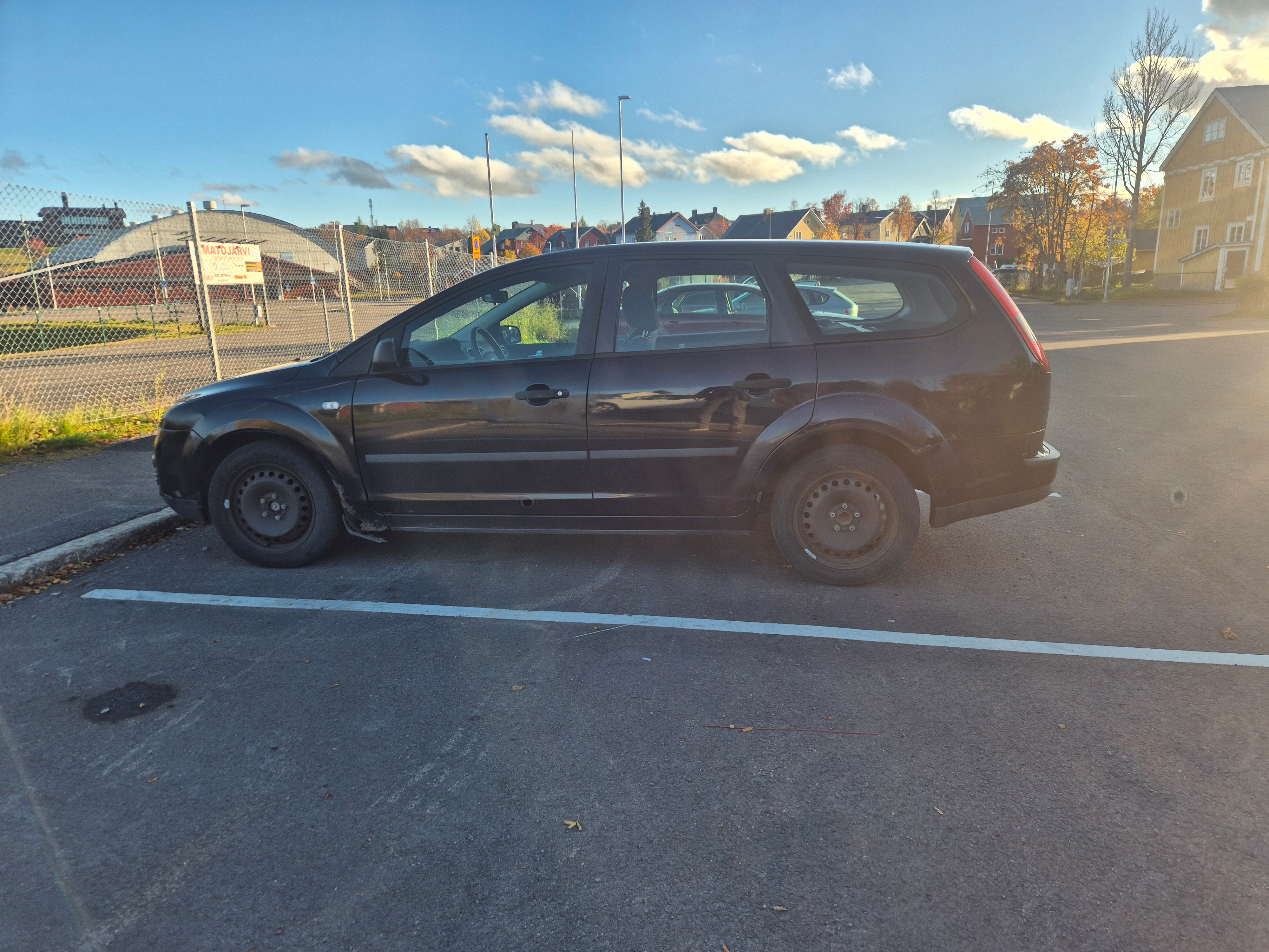 Ford Focus Kombi 1.8 Flexifuel Manuell 2006, bild 3/7