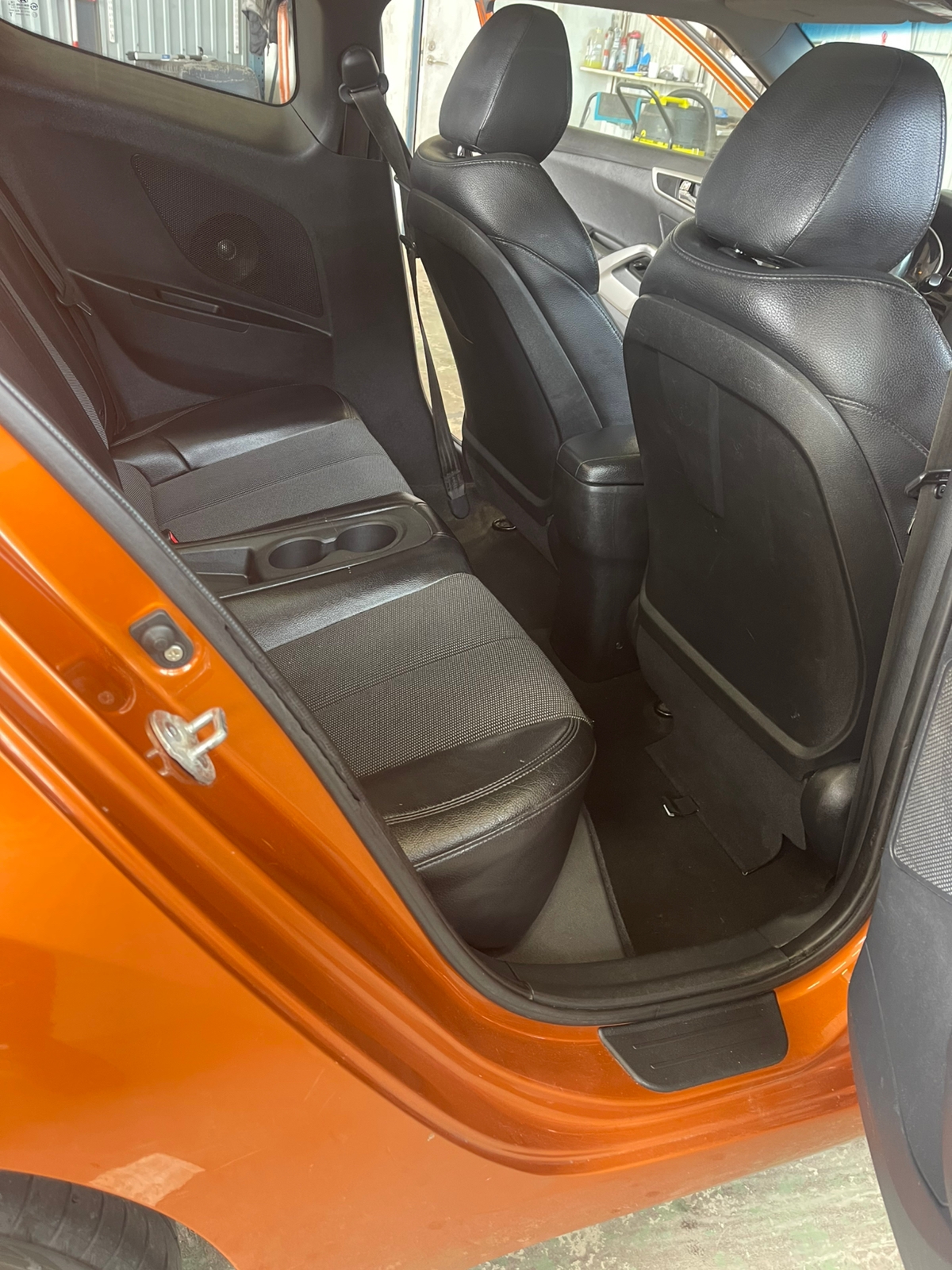 Hyundai Veloster 1.6 GDI Manuell 2012, bild 6/6