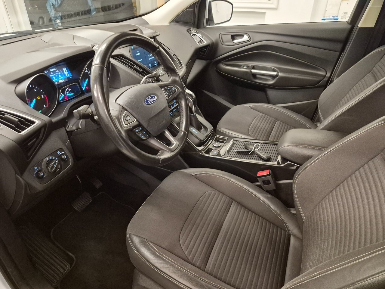 Ford Kuga 2018, photo 7/10