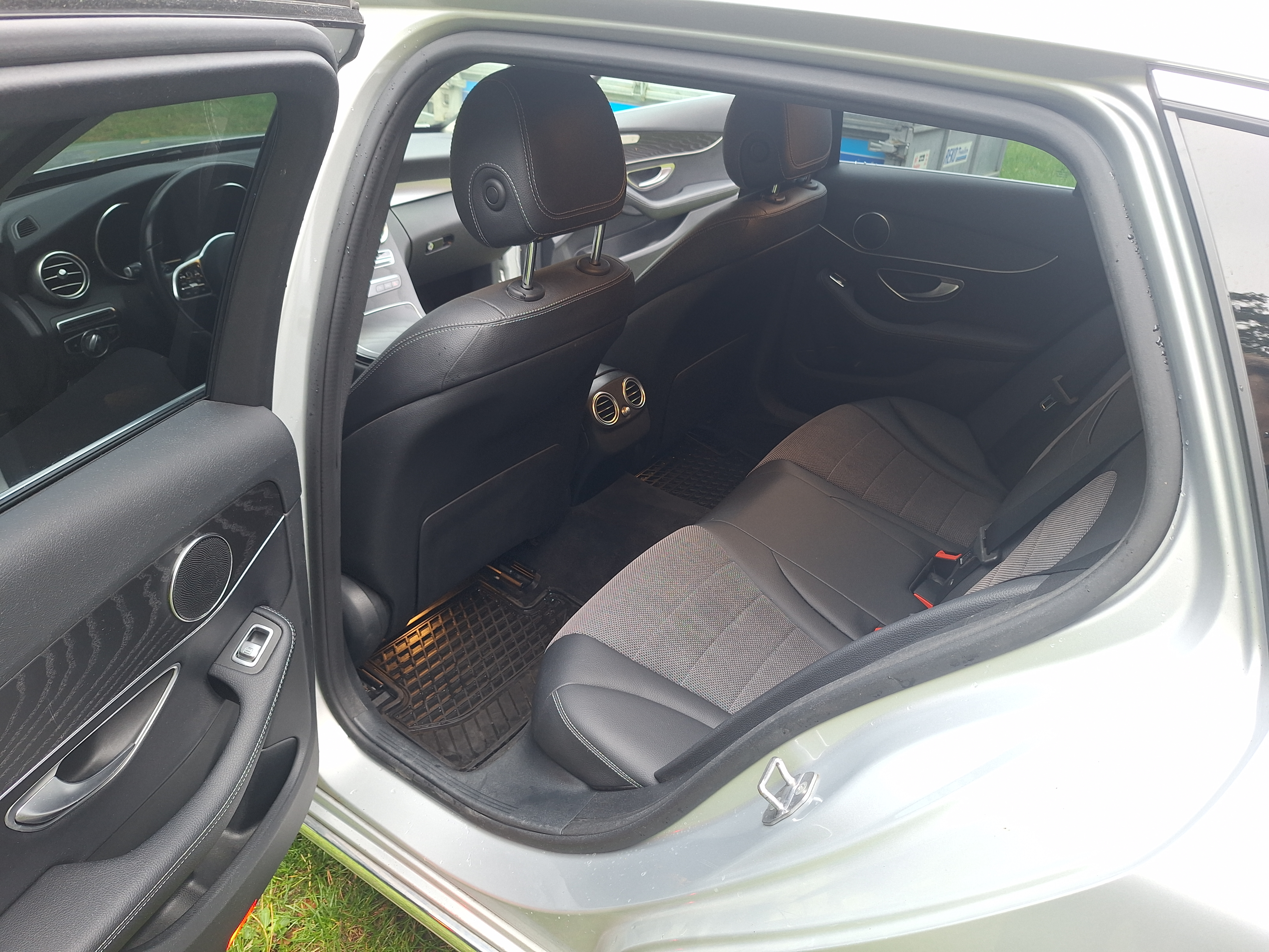 Mercedes-Benz C 200 T d 9G-Tronic 2019, bild 4/7