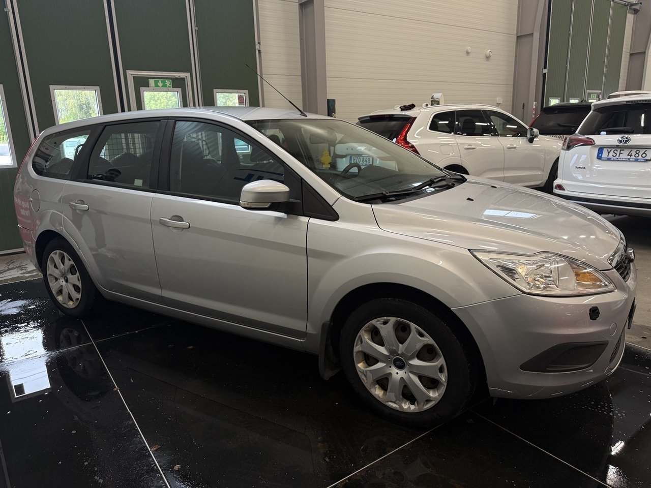 Ford Focus 2010, kuva 6/10