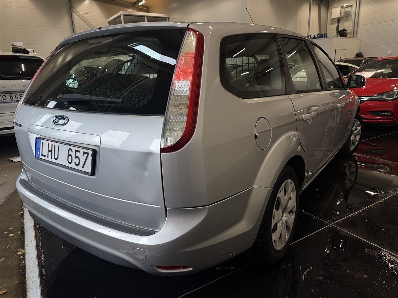Ford Focus 2010, kuva 5/10