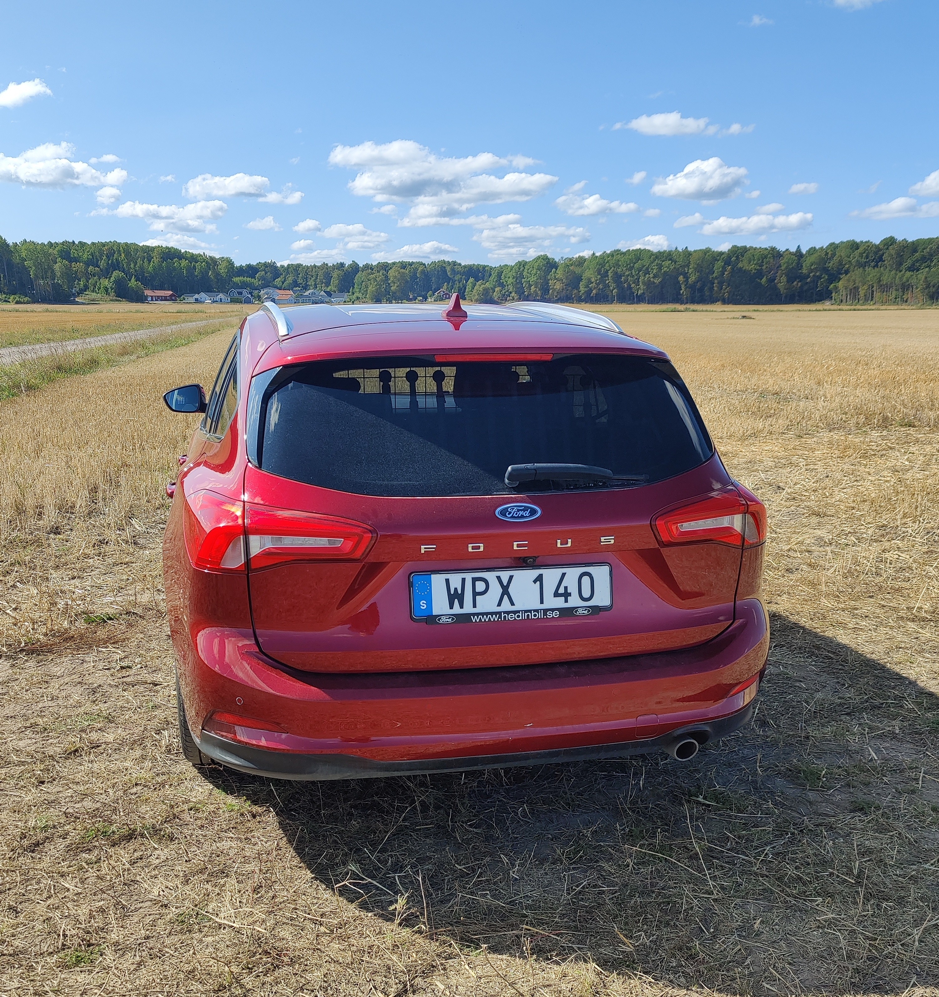Ford Focus Kombi 1.0 EcoBoost Manuell 2019, bild 3/5