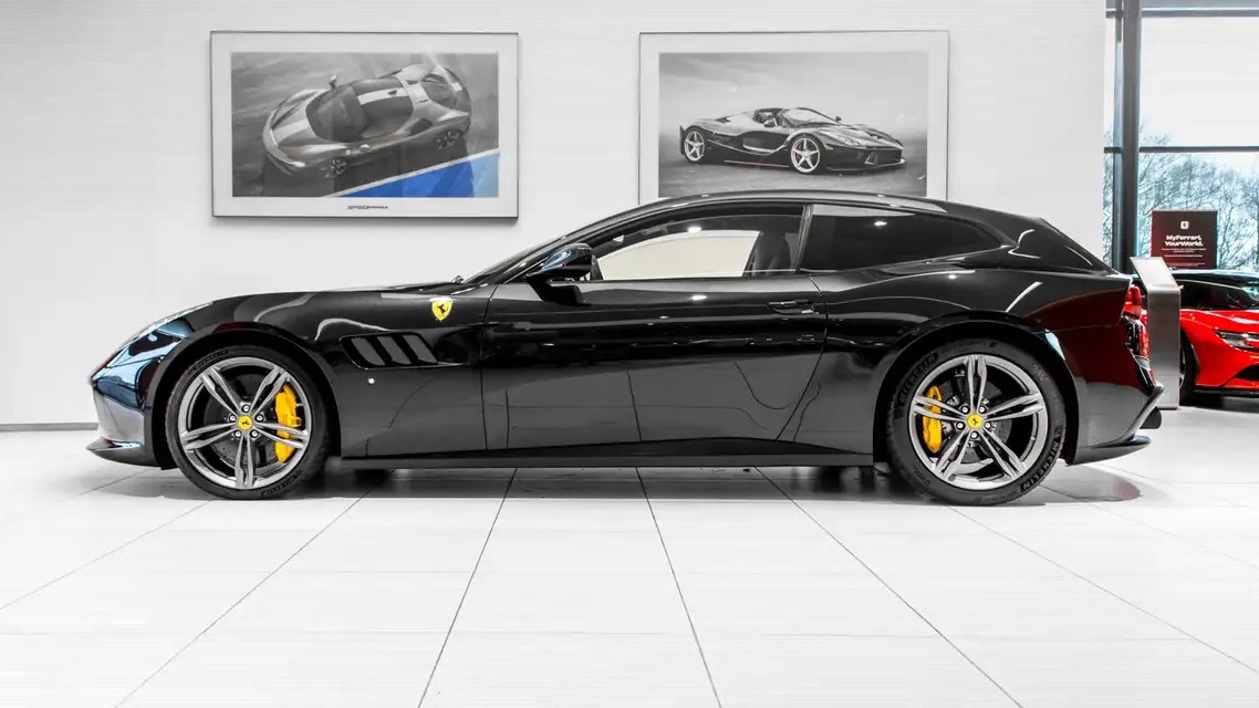 Ferrari GTC4Lusso
