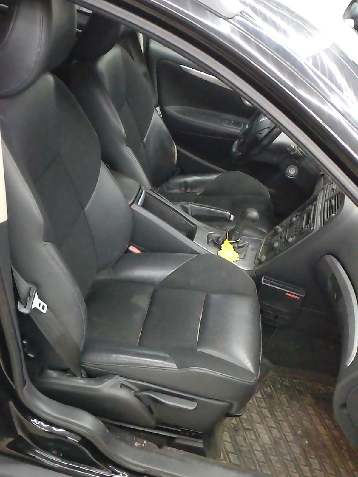 Volvo V70 2.4 Manuell 2006, bild 4/7