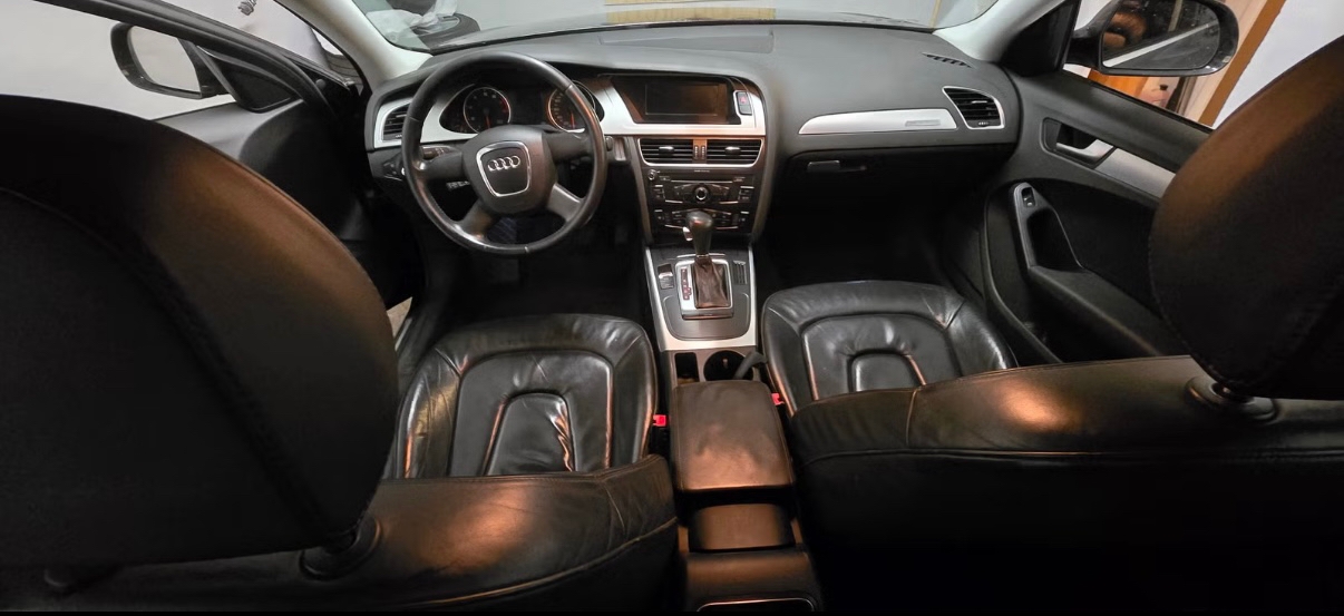 Audi A4 2009, bild 2/9