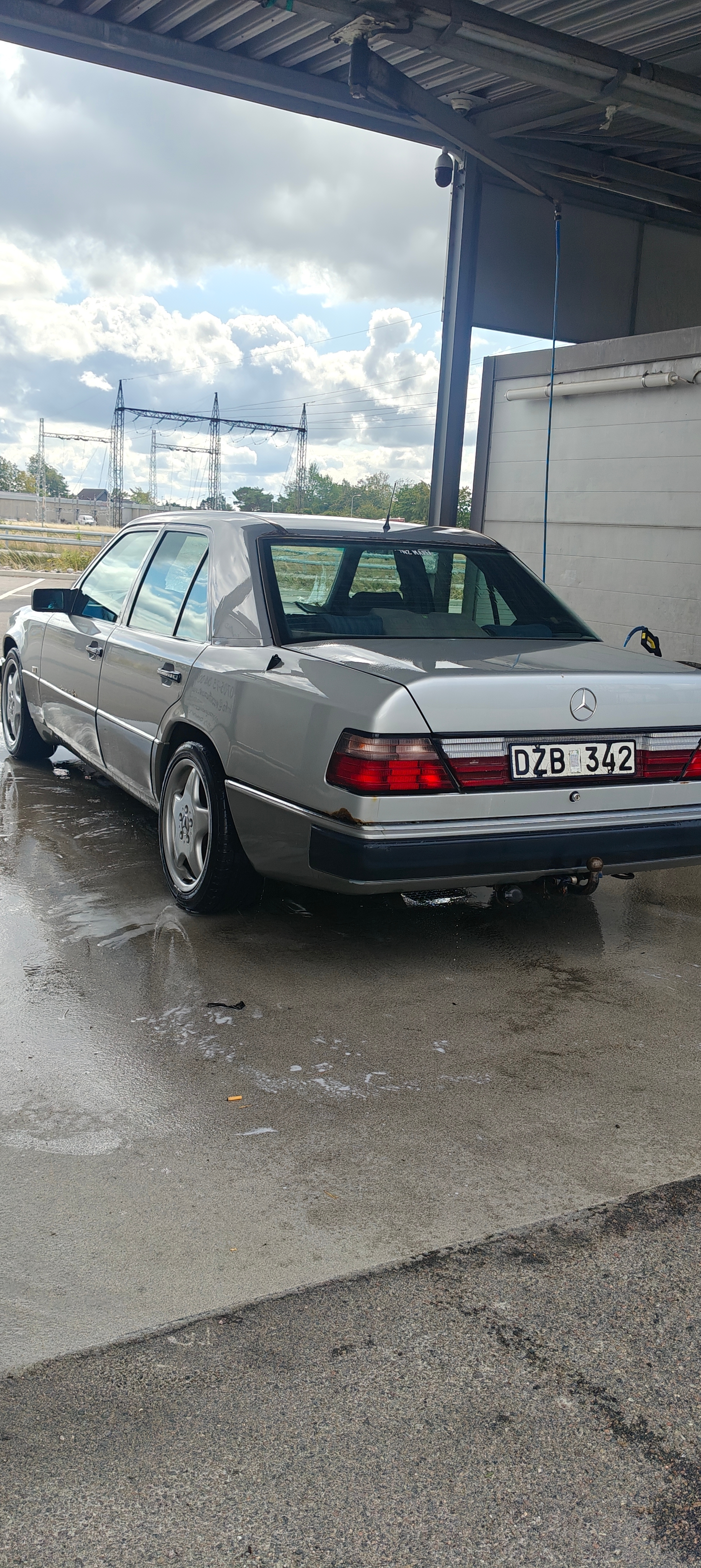Mercedes-Benz 200 E Manuell 1991, bild 3/6