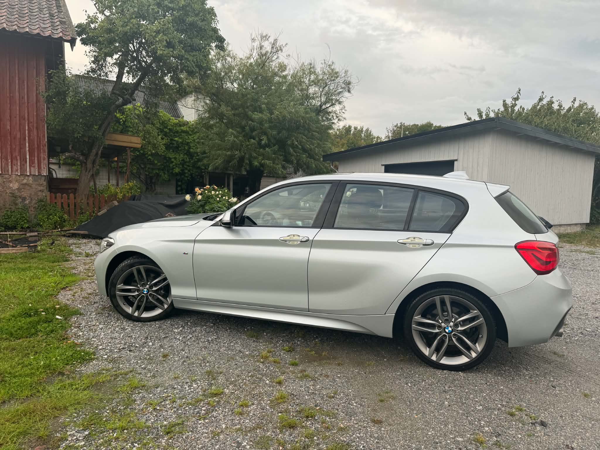 BMW 118 d 5-dörrars Steptronic 2017, bild 2/10