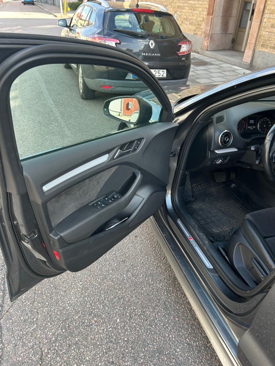 Audi A3 Sedan 2.0 TDI quattro S Tronic 2016, bild 4/6