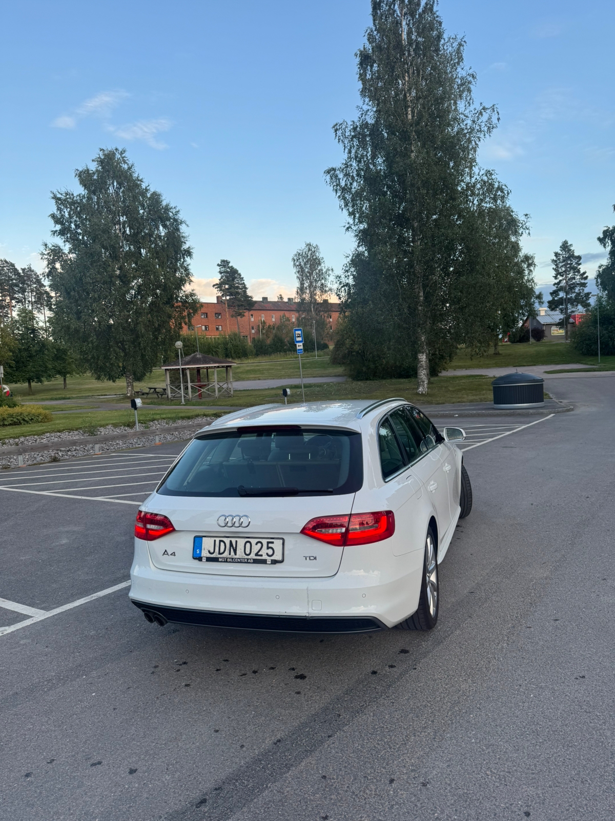 Audi A4 Avant 2.0 TDI DPF Multitronic 2015, kuva 5/10