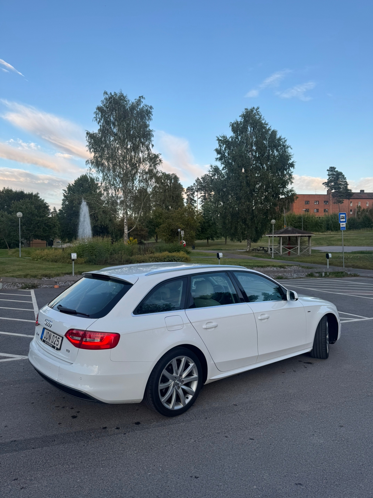 Audi A4 Avant 2.0 TDI DPF Multitronic 2015, kuva 6/10