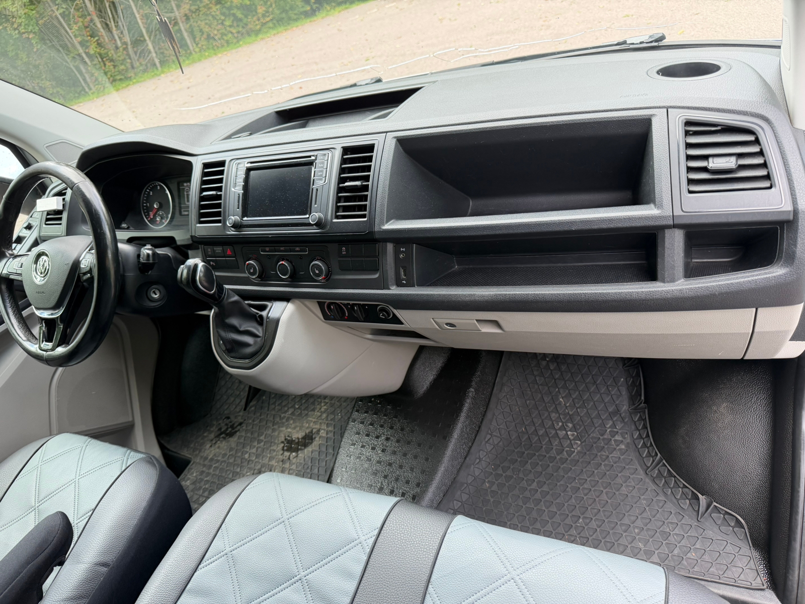 Volkswagen Transporter 2018, bild 7/10
