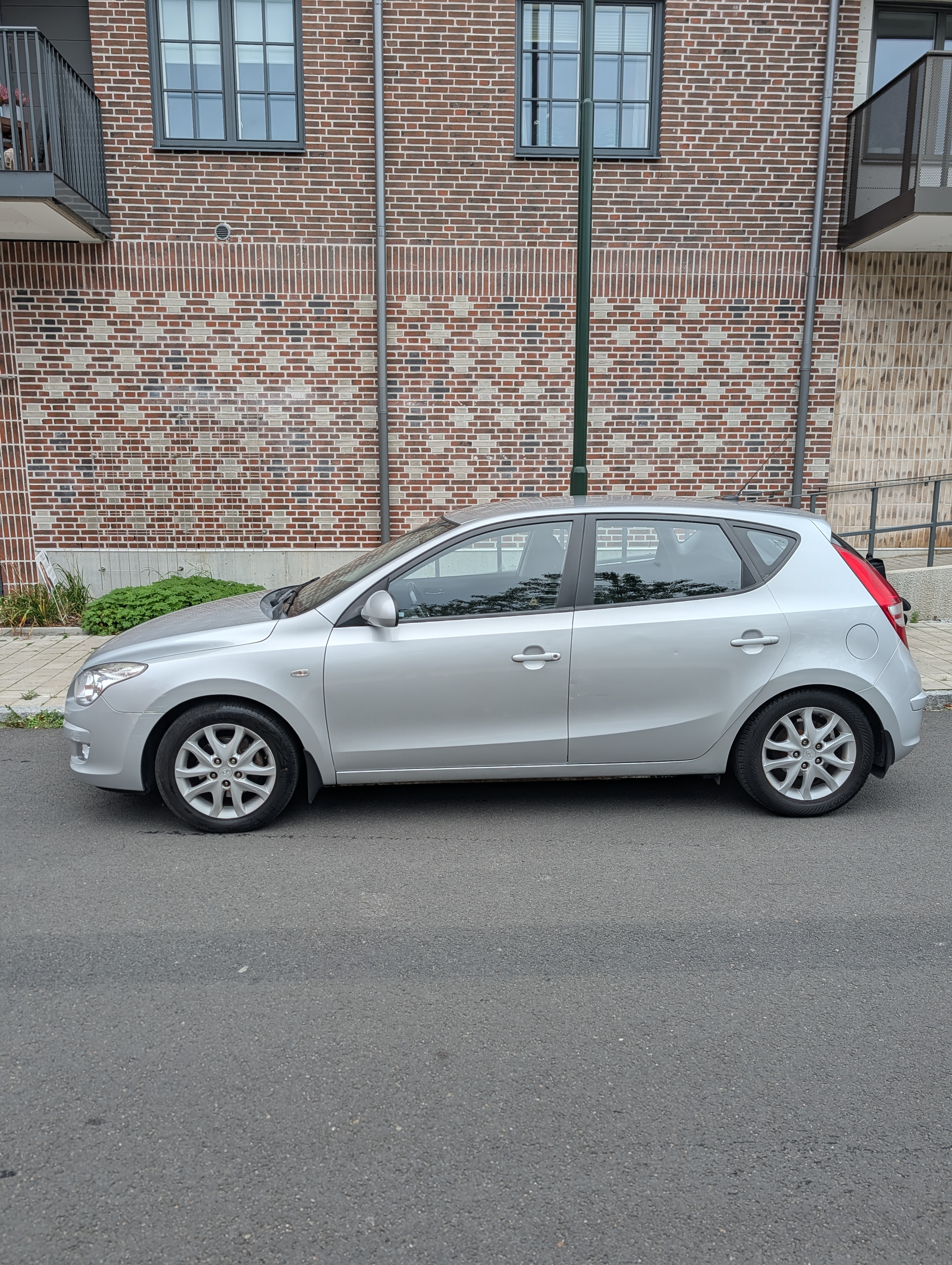 Hyundai i30 1.6 Manuell 2008, bild 4/10