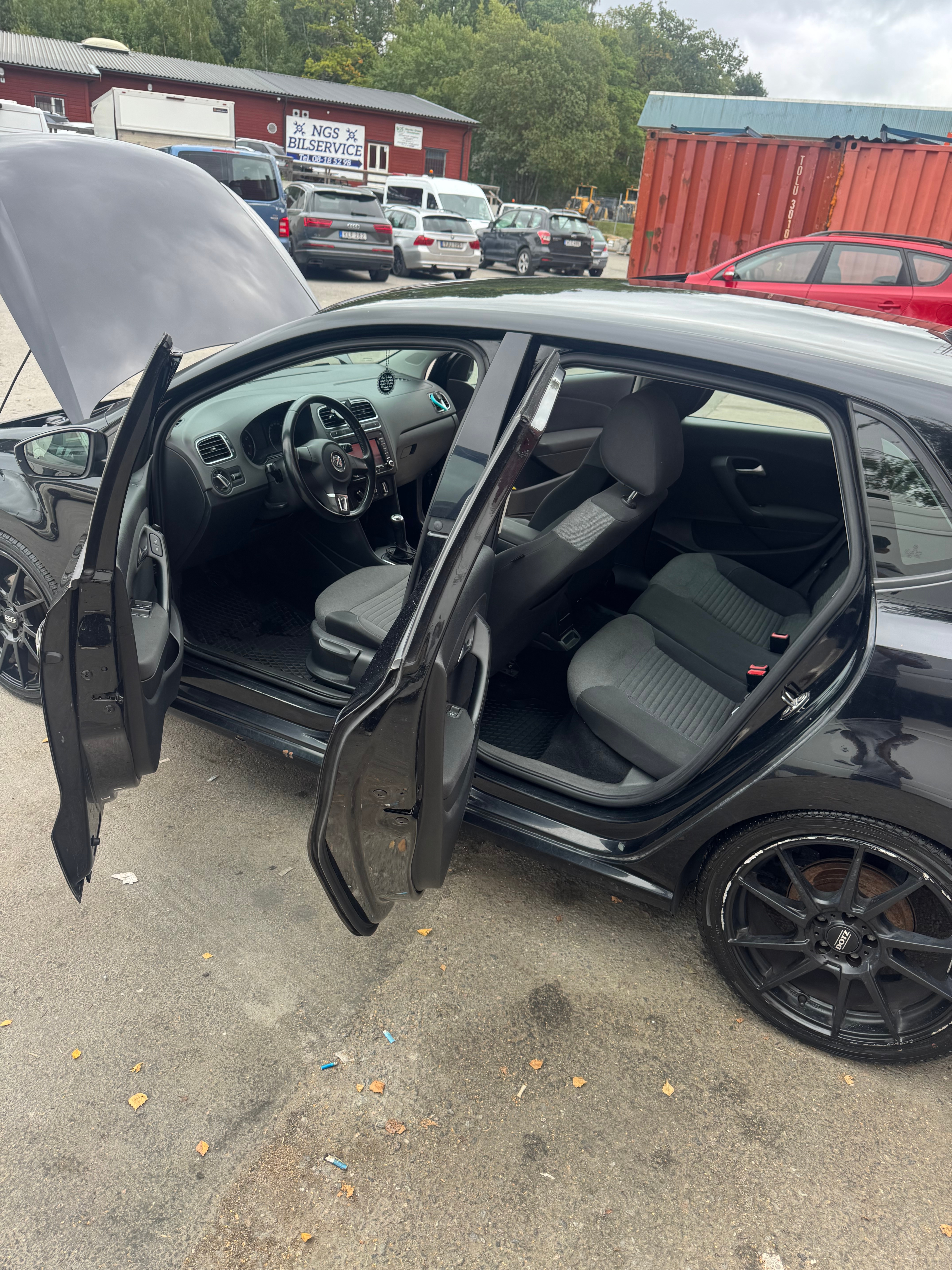 Volkswagen Polo 5-dörrar 1.4 MPI Manuell 2011, photo 5/10