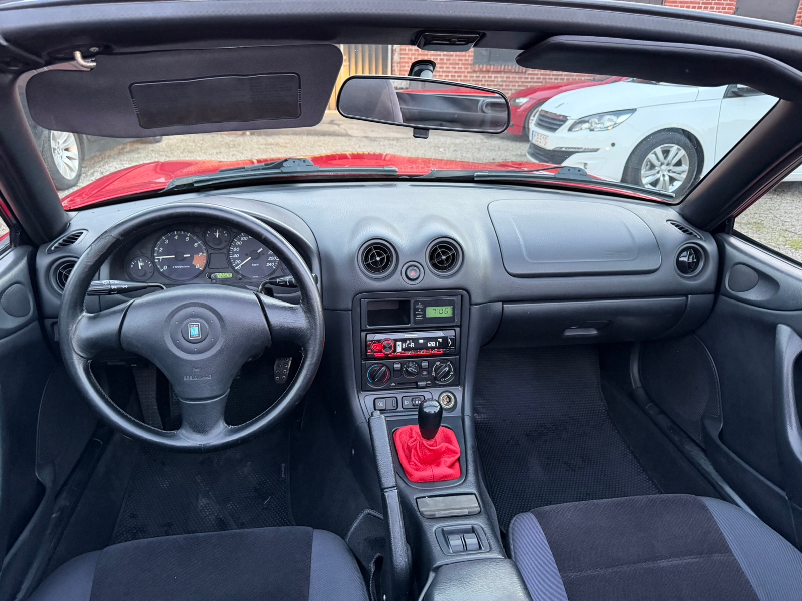 Mazda MX-5 1.6 Manuell/Kamrembytt/Nybes 1998, bild 6/11