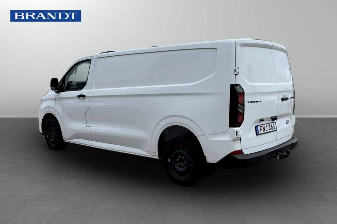 Ford Transit Custom 2026, photo 2/7