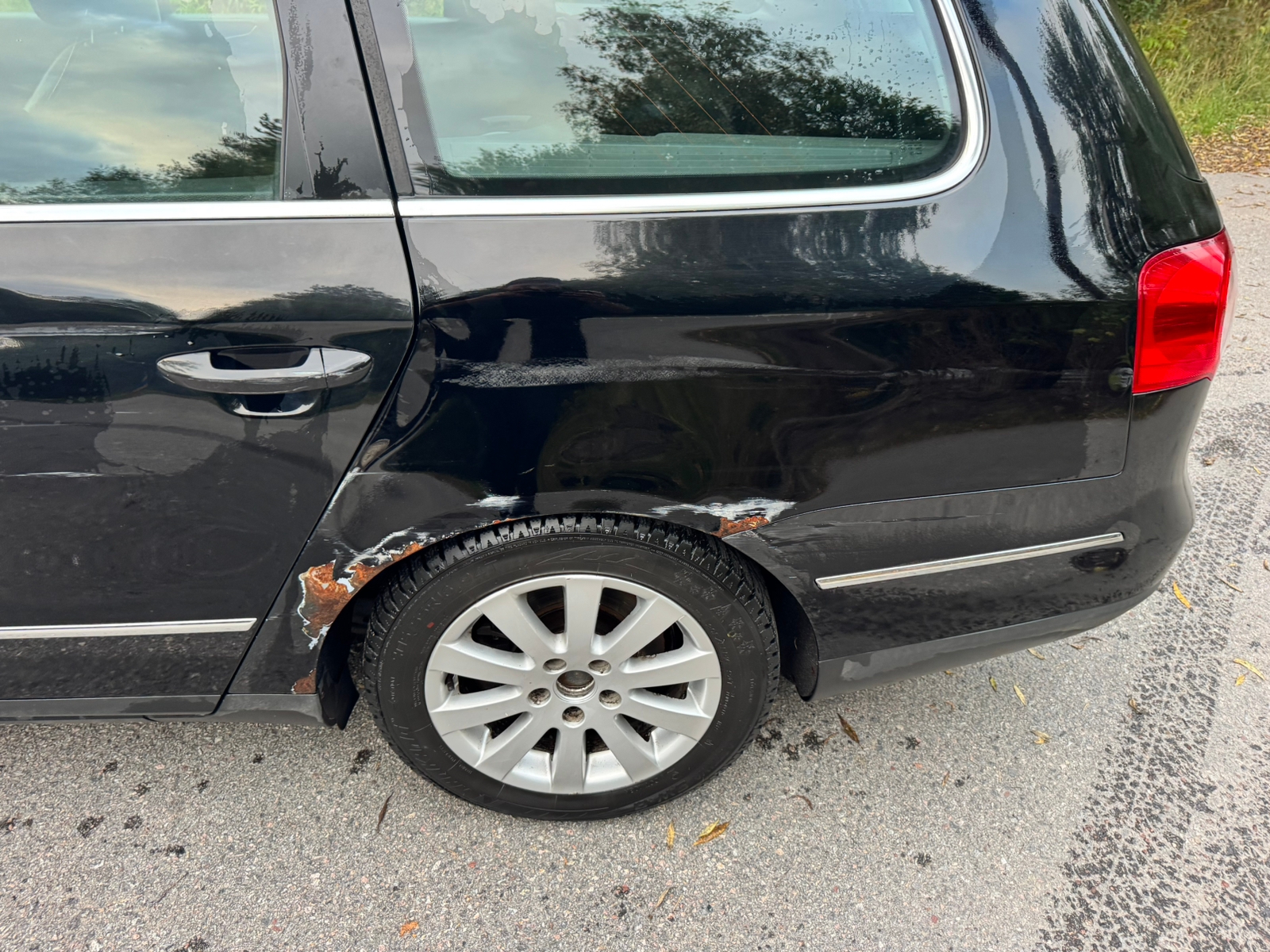 Volkswagen Passat 2010, kuva 3/10