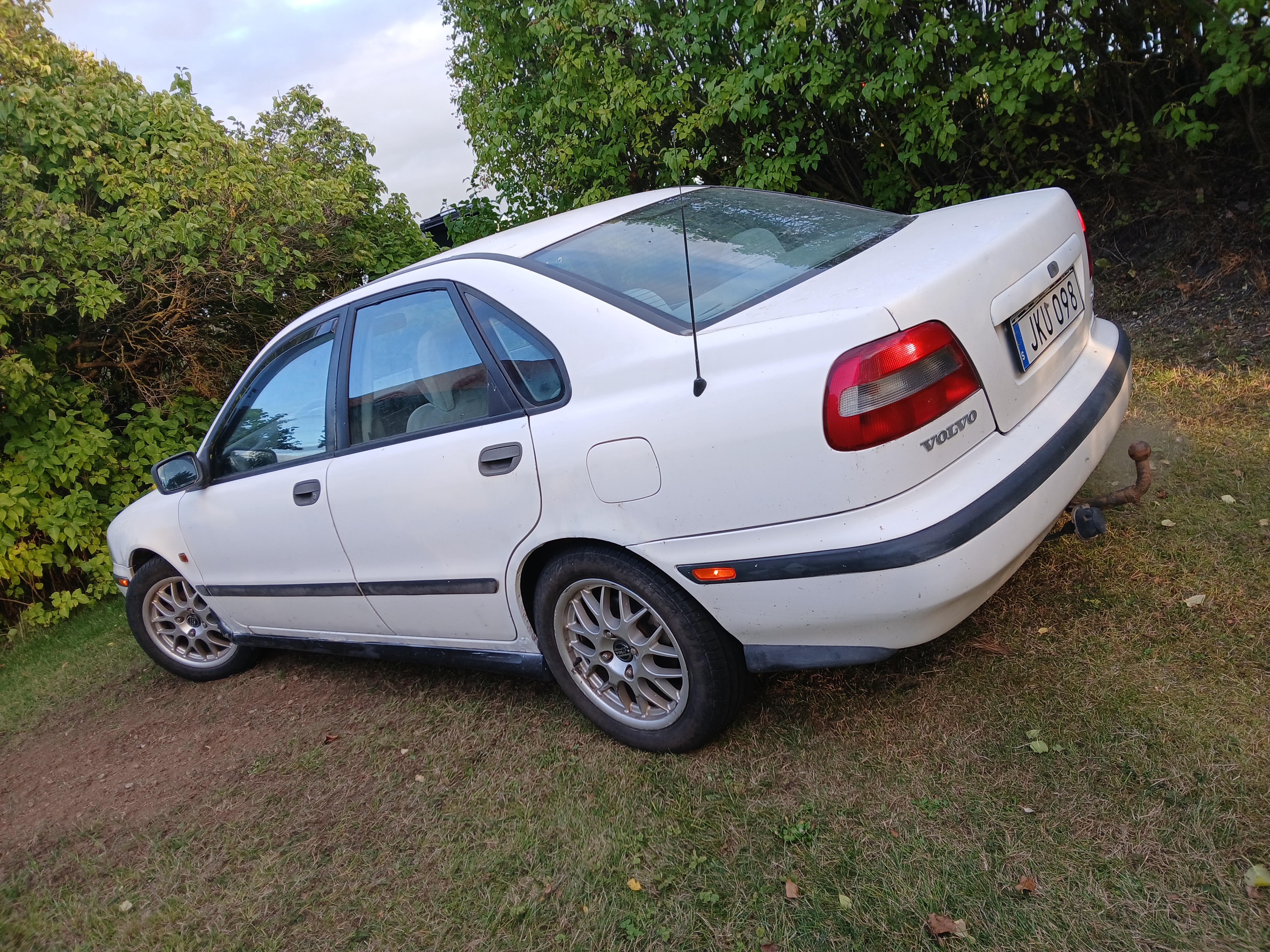 Volvo S40 2.0 Manuell 1996, bild 2/6