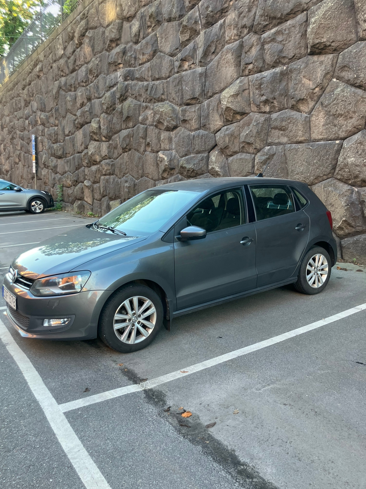 Volkswagen Polo 5-dörrar 1.4 MPI Manuell 2014, bild 2/5