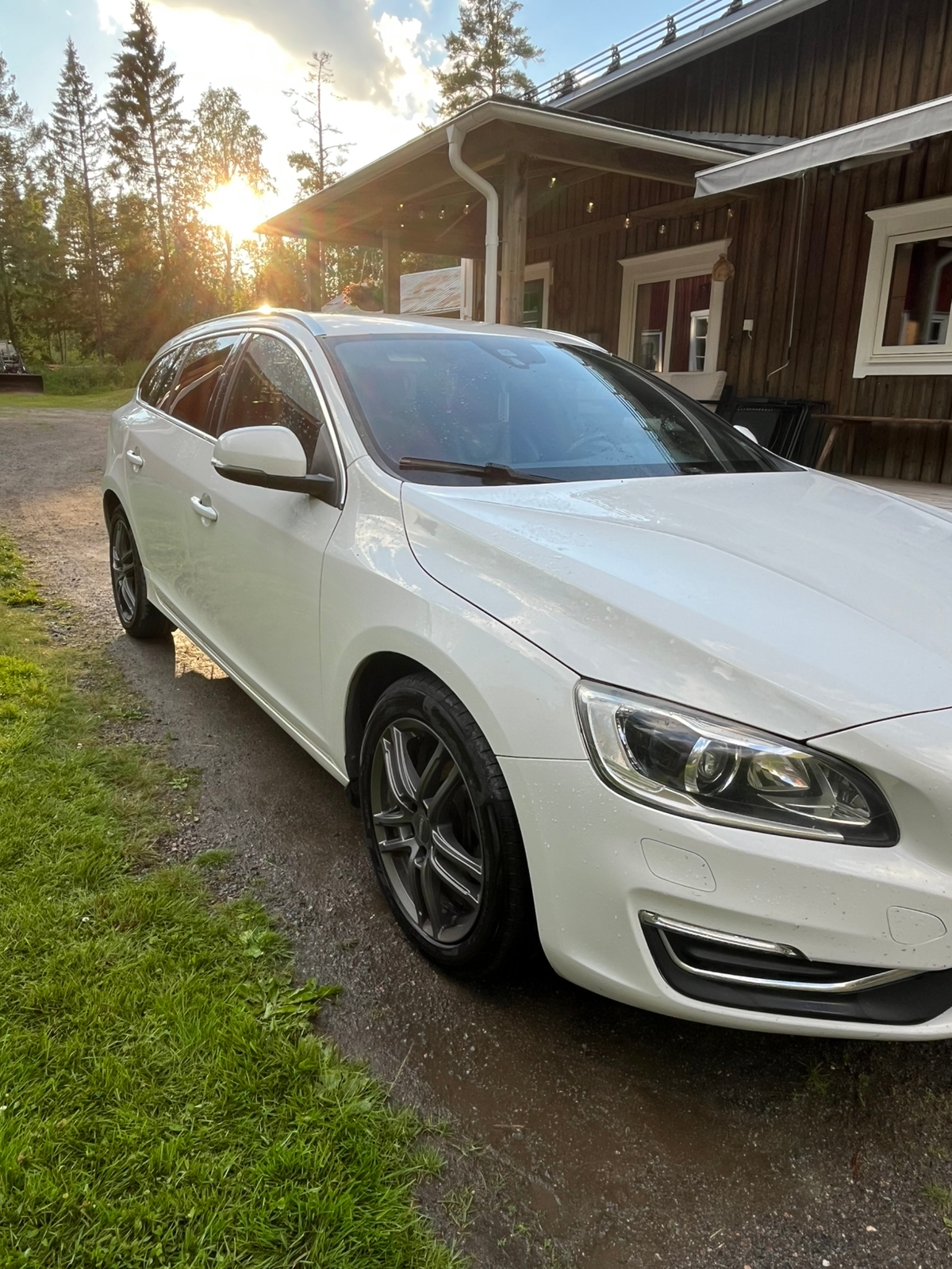 Volvo V60 D4 Manuell 2017, photo 2/5