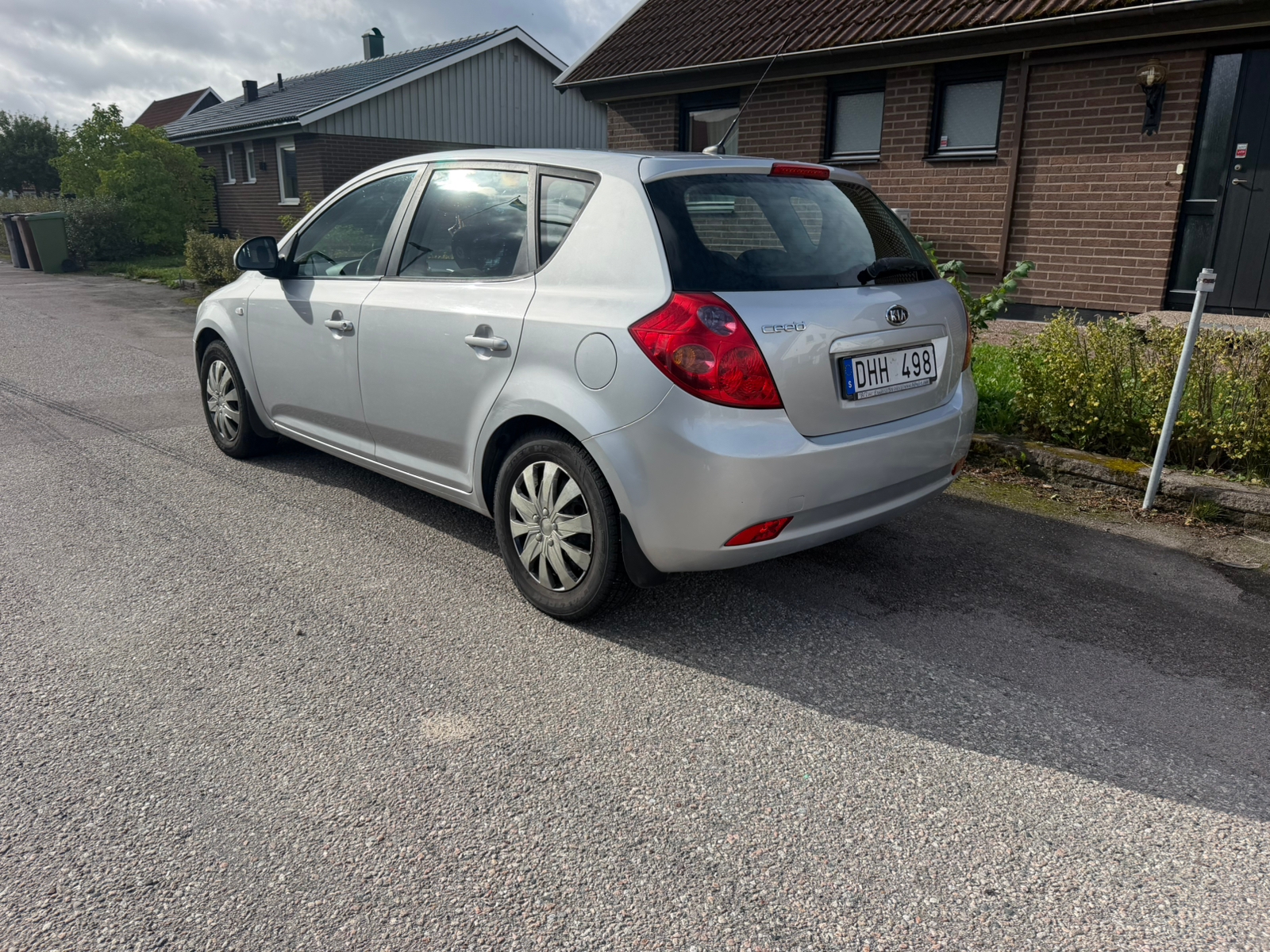 Kia Ceed 1.4 CVVT Manuell 2009, bild 2/6