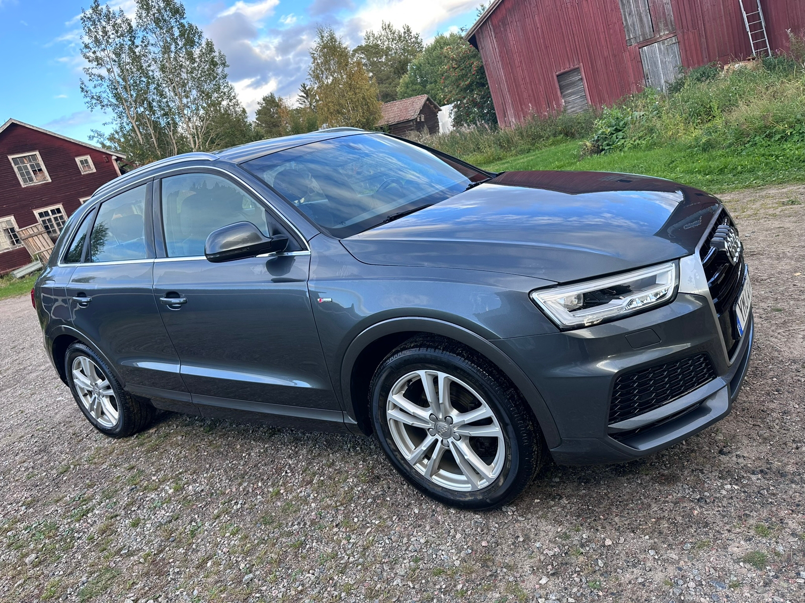 Audi Q3 2.0 TDI quattro Manuell 2017, bild 3/9