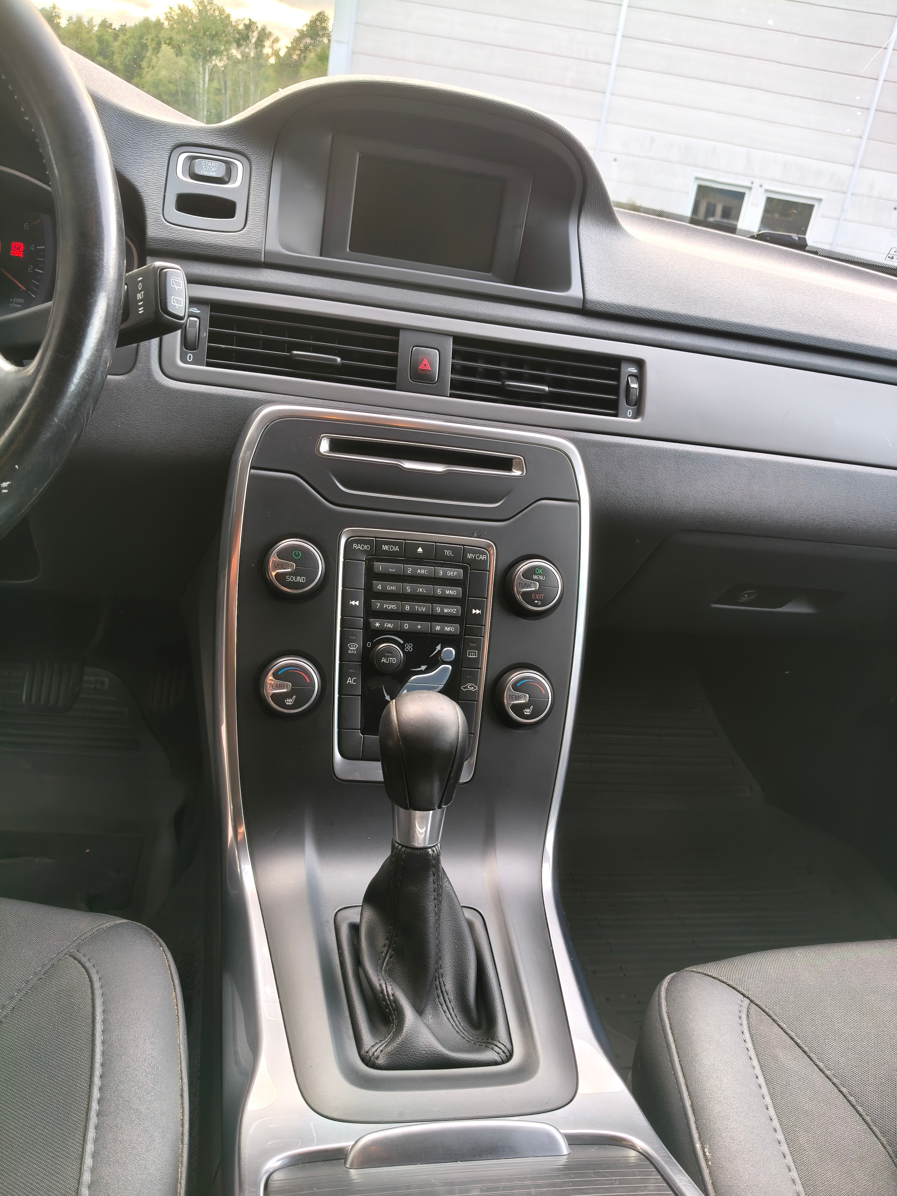 Volvo V70 D2 Manuell 2014, kuva 7/10