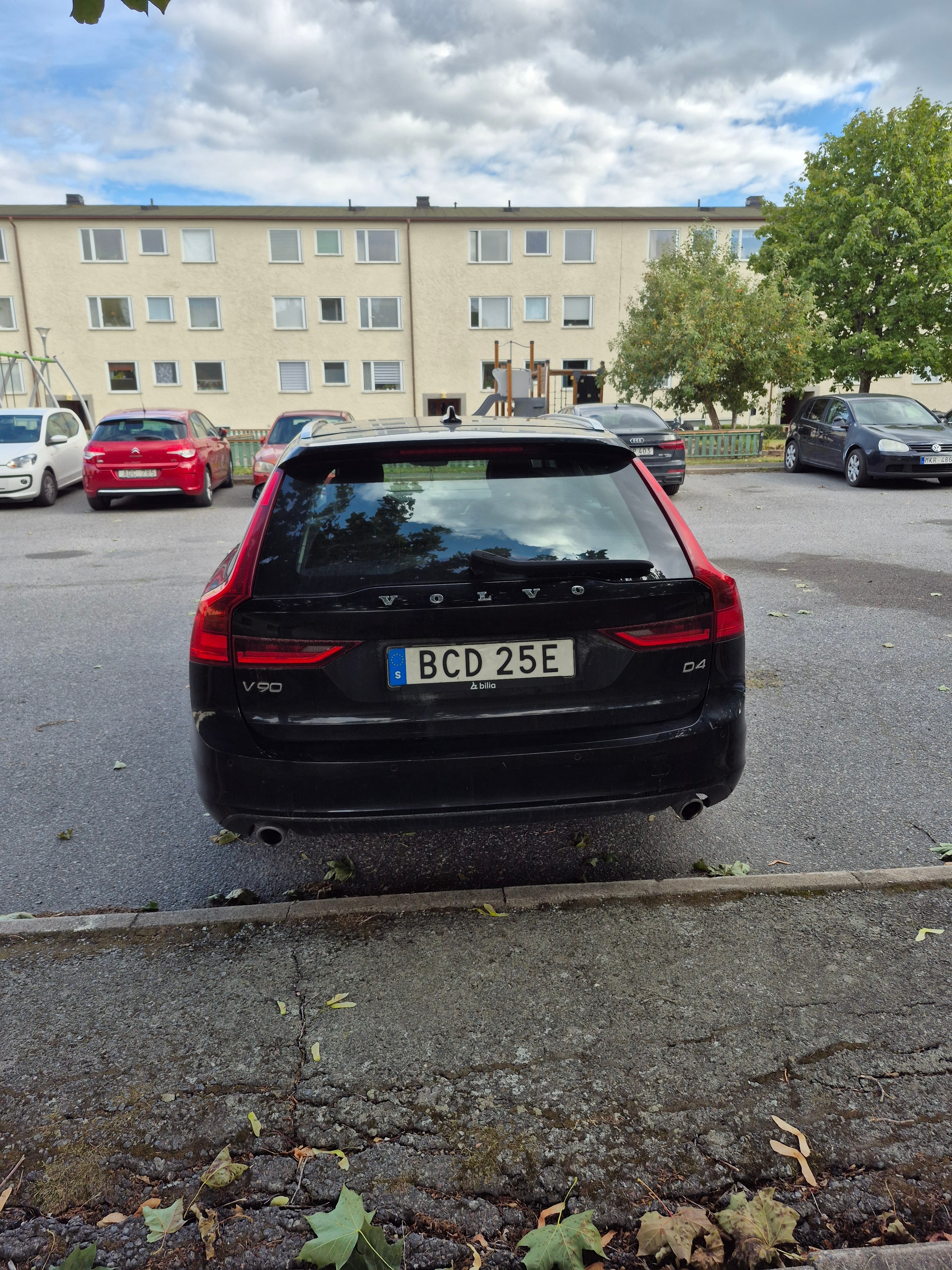 Volvo V90 D4 Geartronic 2019, kuva 2/6