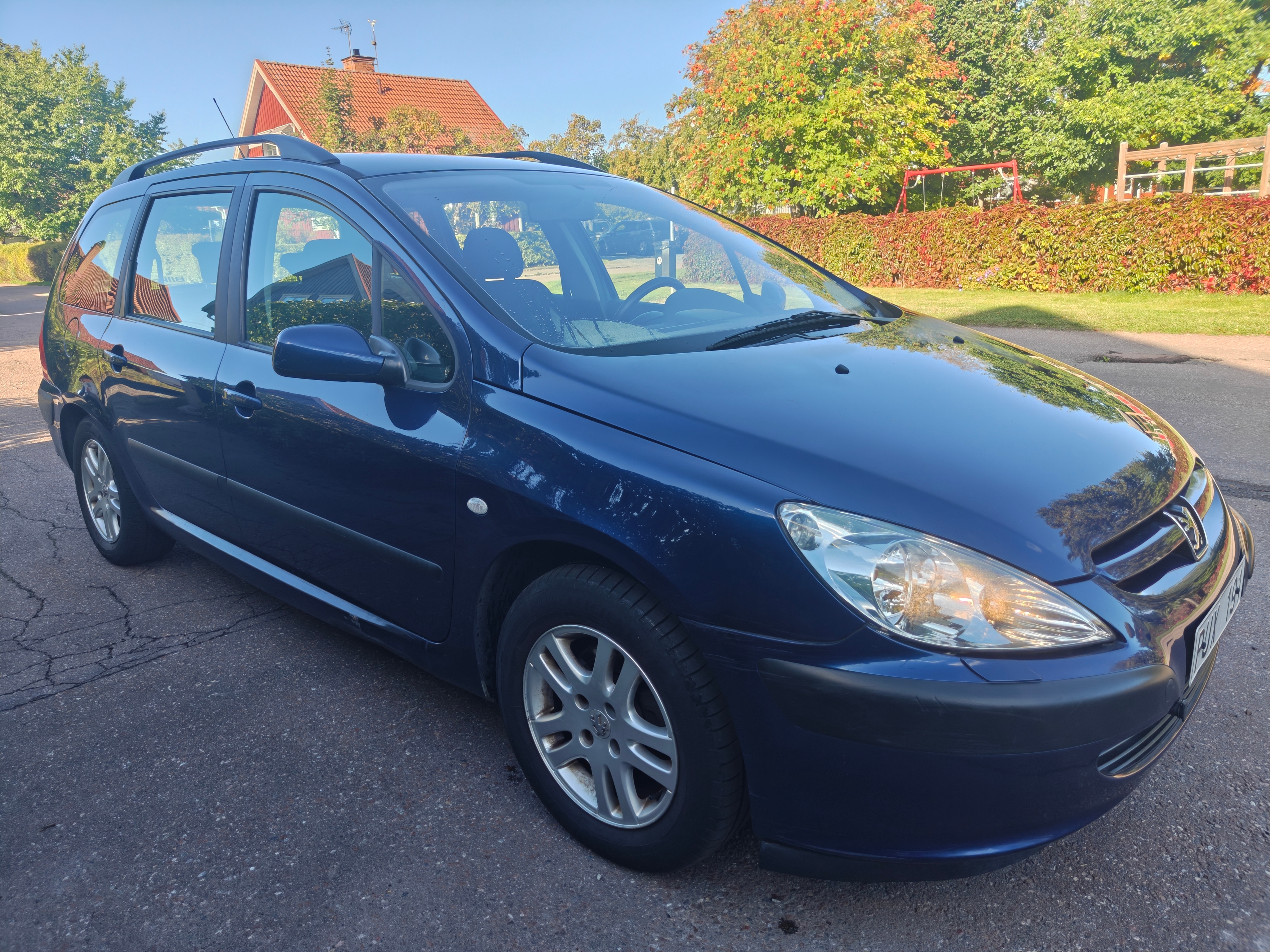 Peugeot 307 Break 2.0 Manuell 2003, bild 2/8